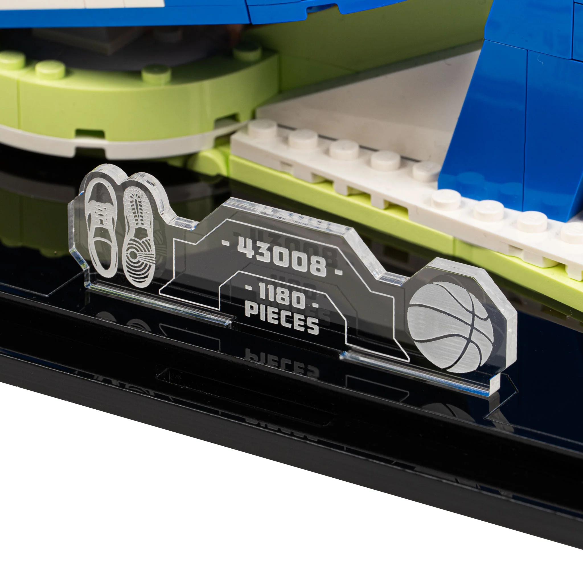 Display Case for LEGO® Nike Dunk x LEGO® Set (43008) - Image 15