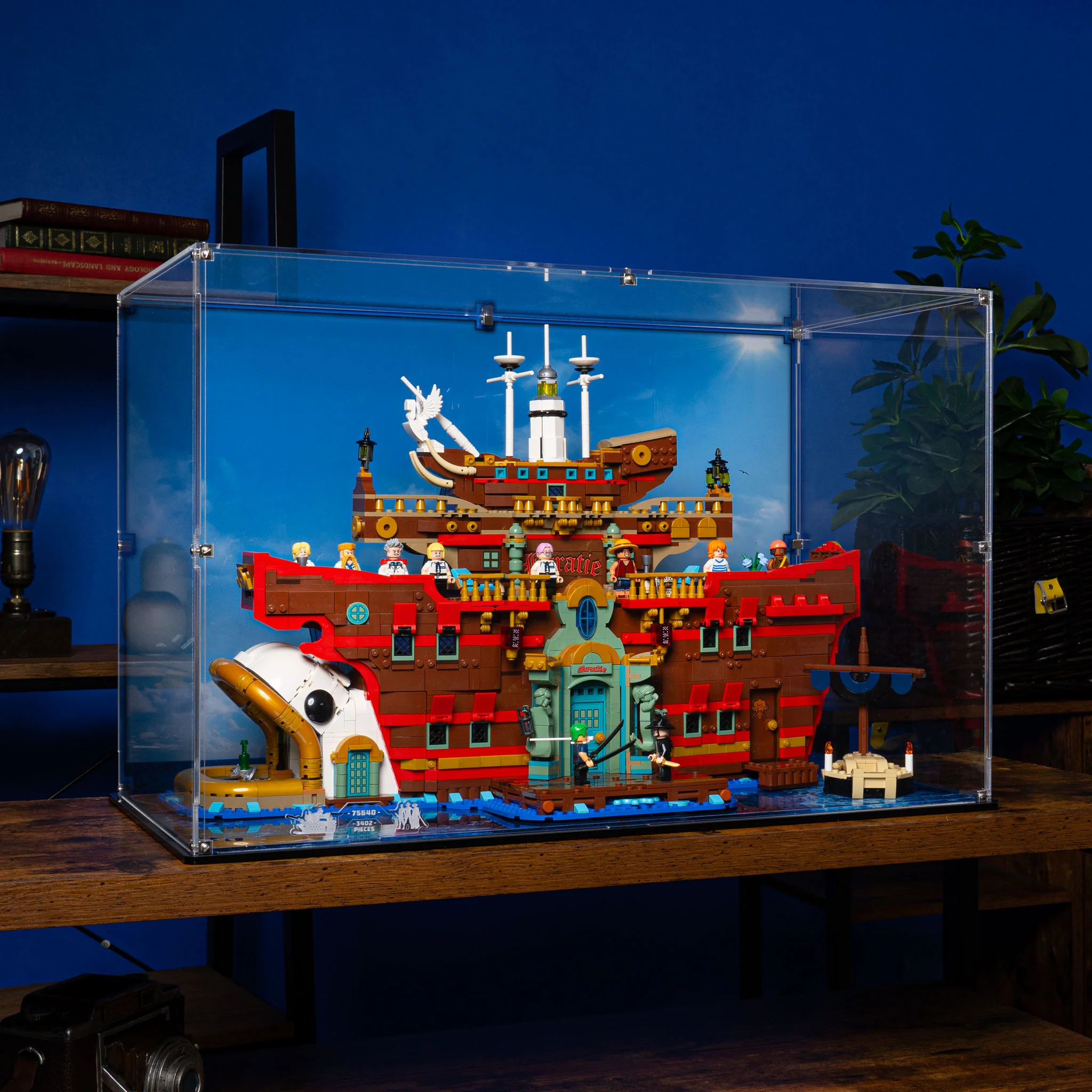 Display Case for LEGO® One Piece: The Baratie Floating Restaurant (75640) - Image 2
