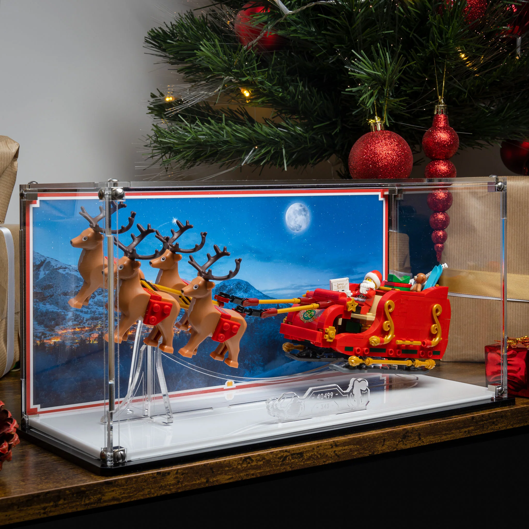 Display Case for LEGO® Santa's Sleigh (40499) - Image 2