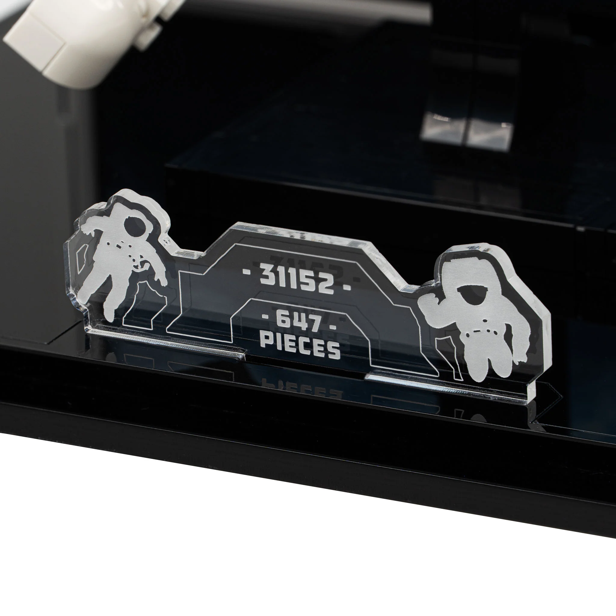Display Case for LEGO® Space Astronaut (31152) - Image 5