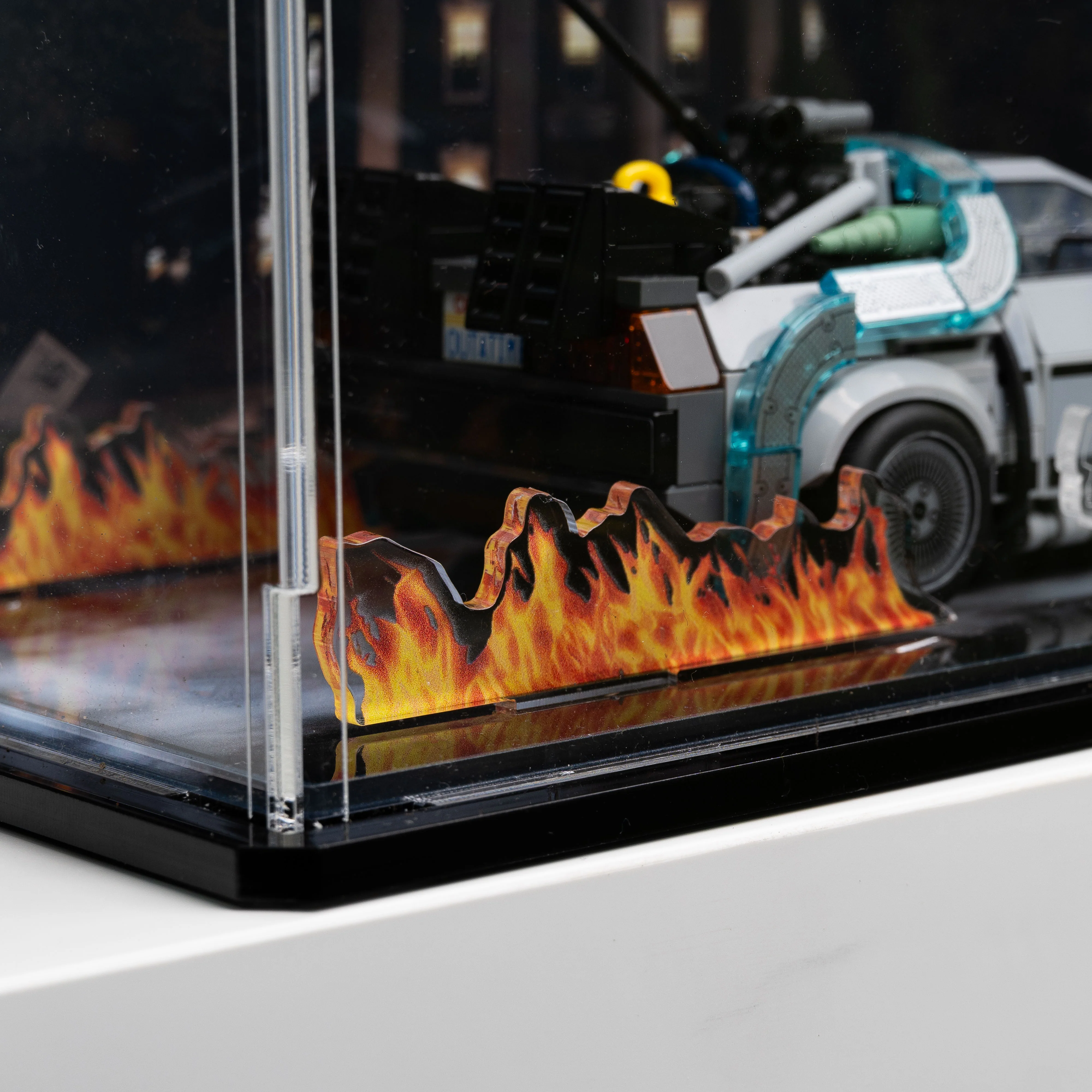 Display Case for LEGO® Speed Champions: Time Machine from Back to the Future (77256) - Image 27