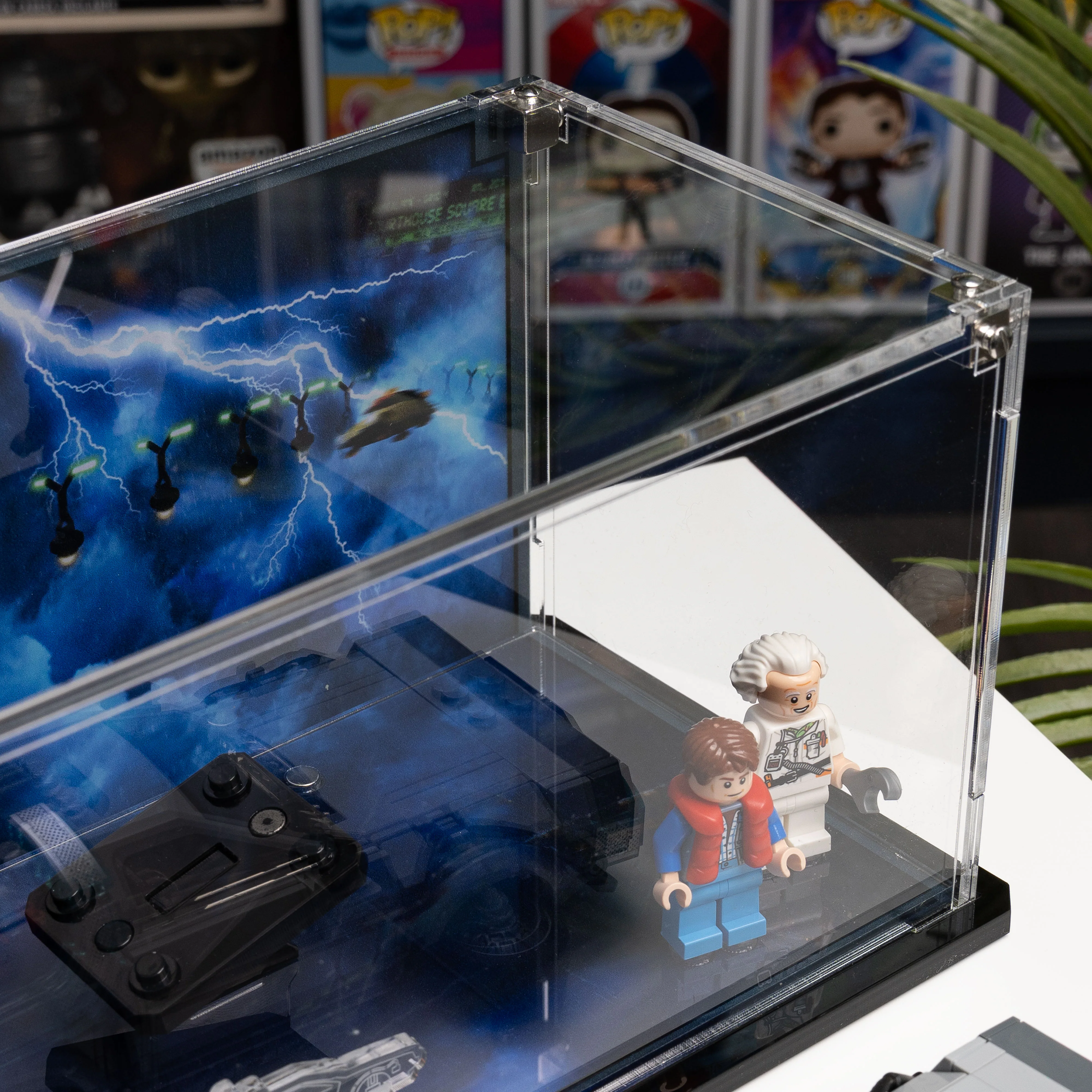 Display Case for LEGO® Speed Champions: Time Machine from Back to the Future (77256) - Image 31