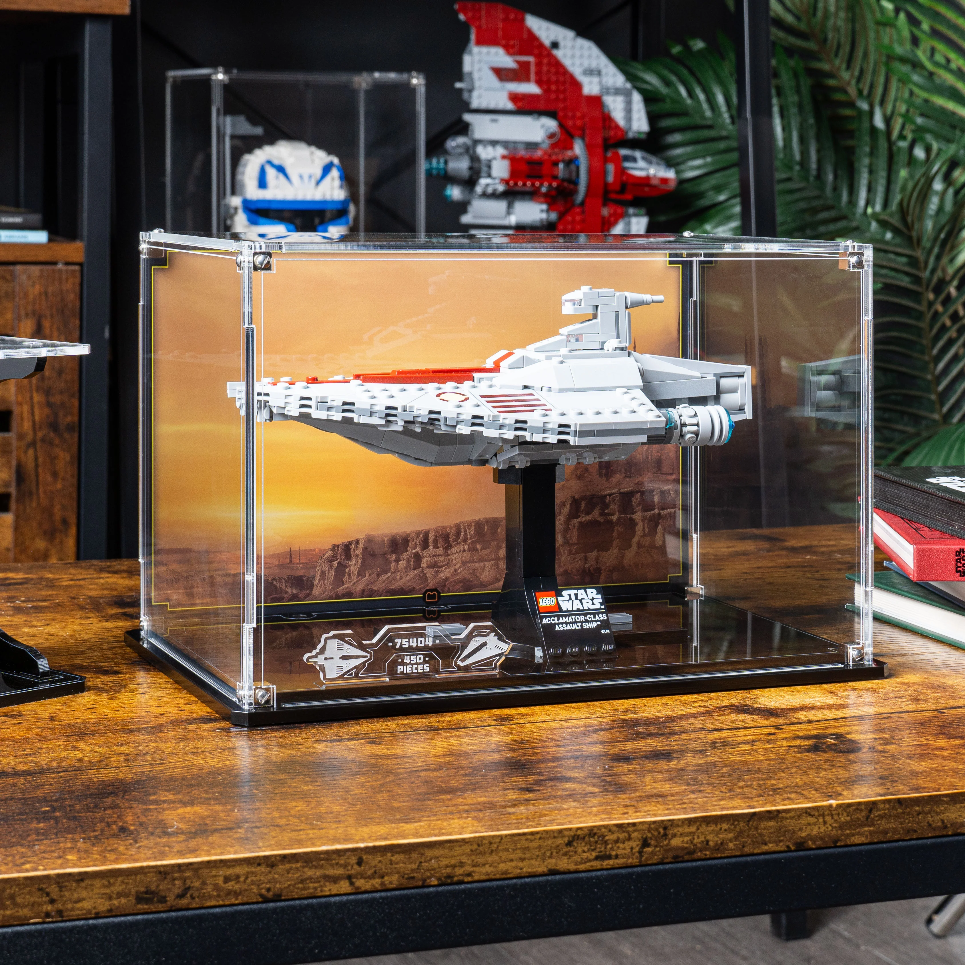 Display Case for LEGO® Star Wars: Acclamator-Class Assault Ship™ (75404) - Image 11