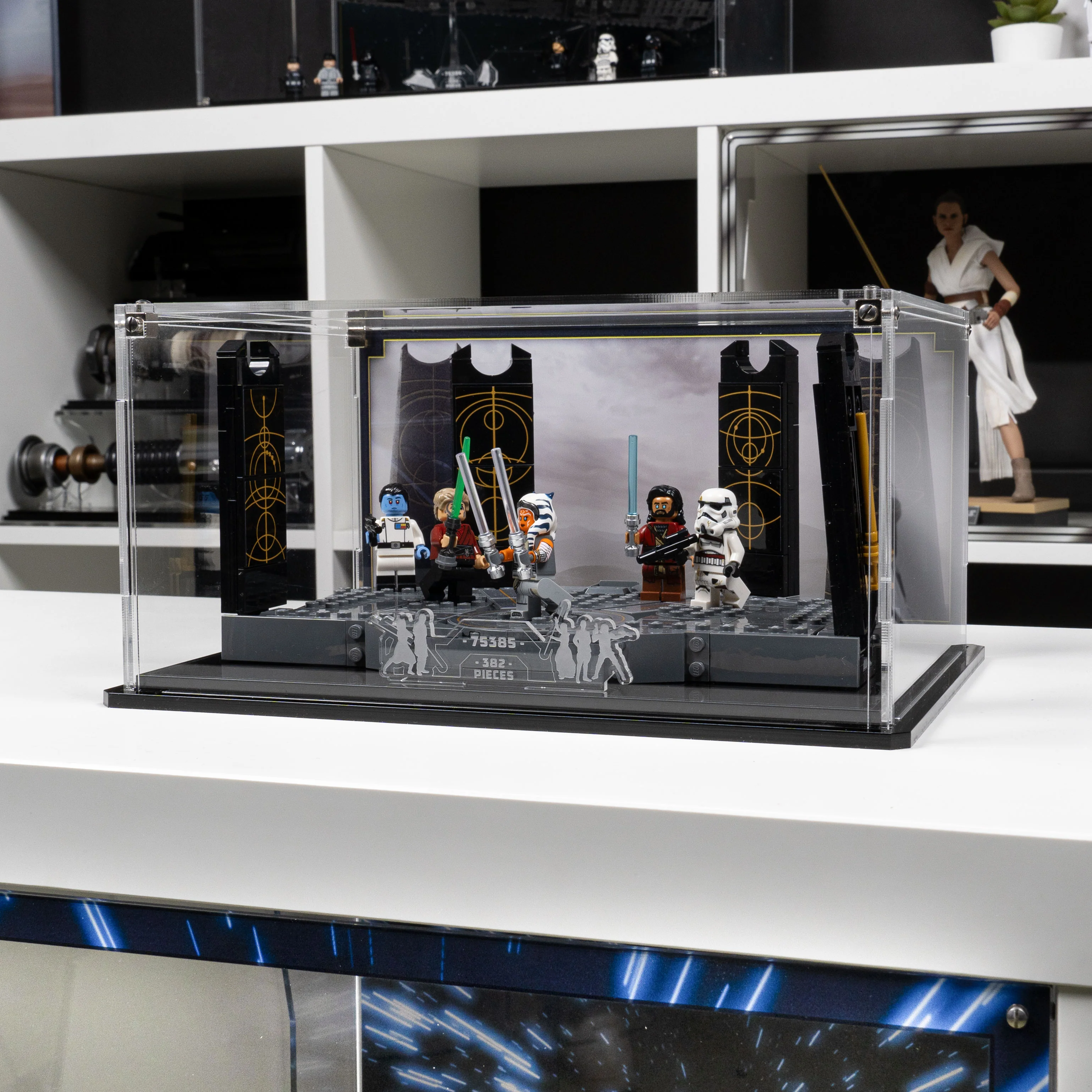Display Case for LEGO® Star Wars™ Ahsoka Tano's Duel on Peridea (75385) - Image 8