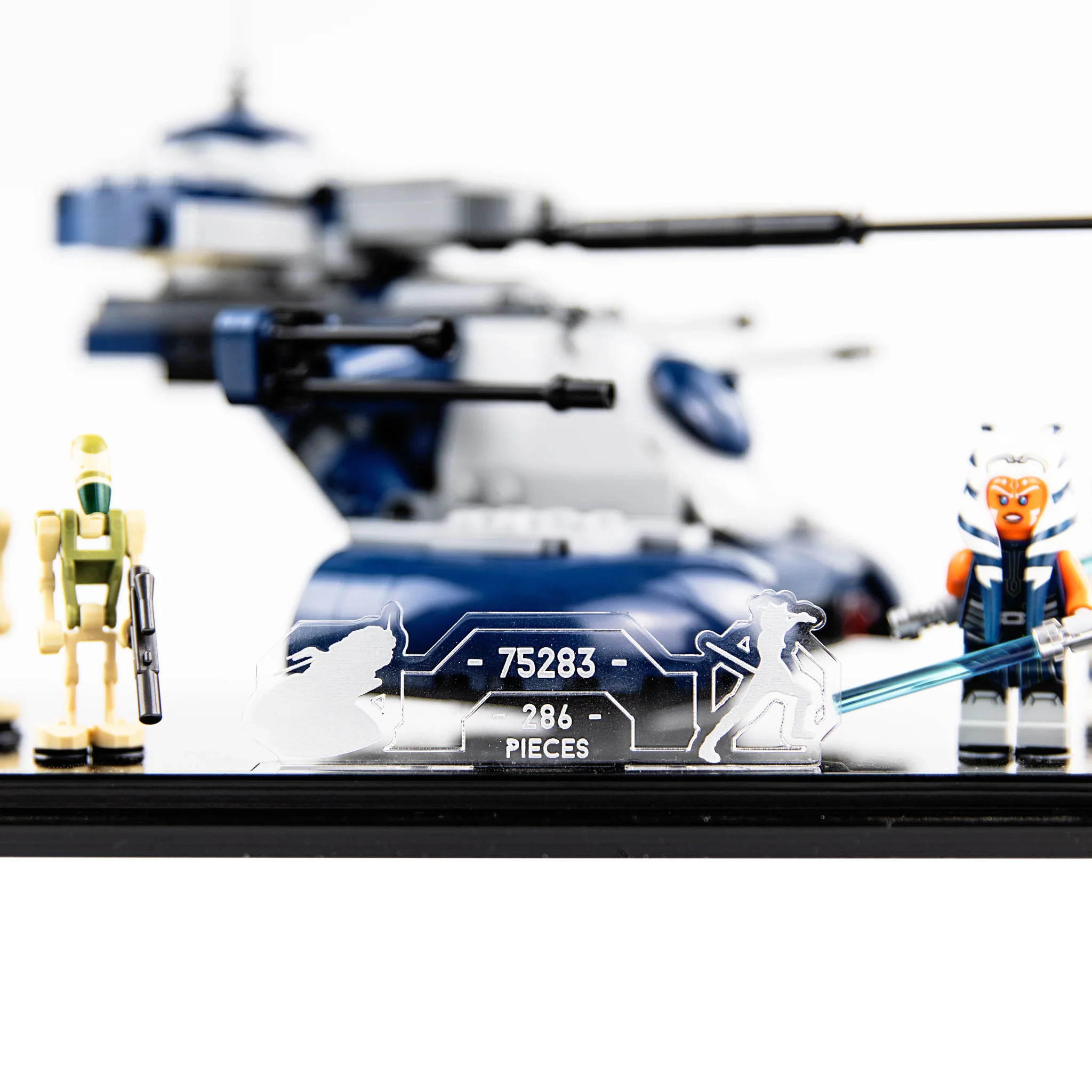 Display Case for LEGO® Star Wars™ Armoured Assault Tank AAT (75283) - Image 5