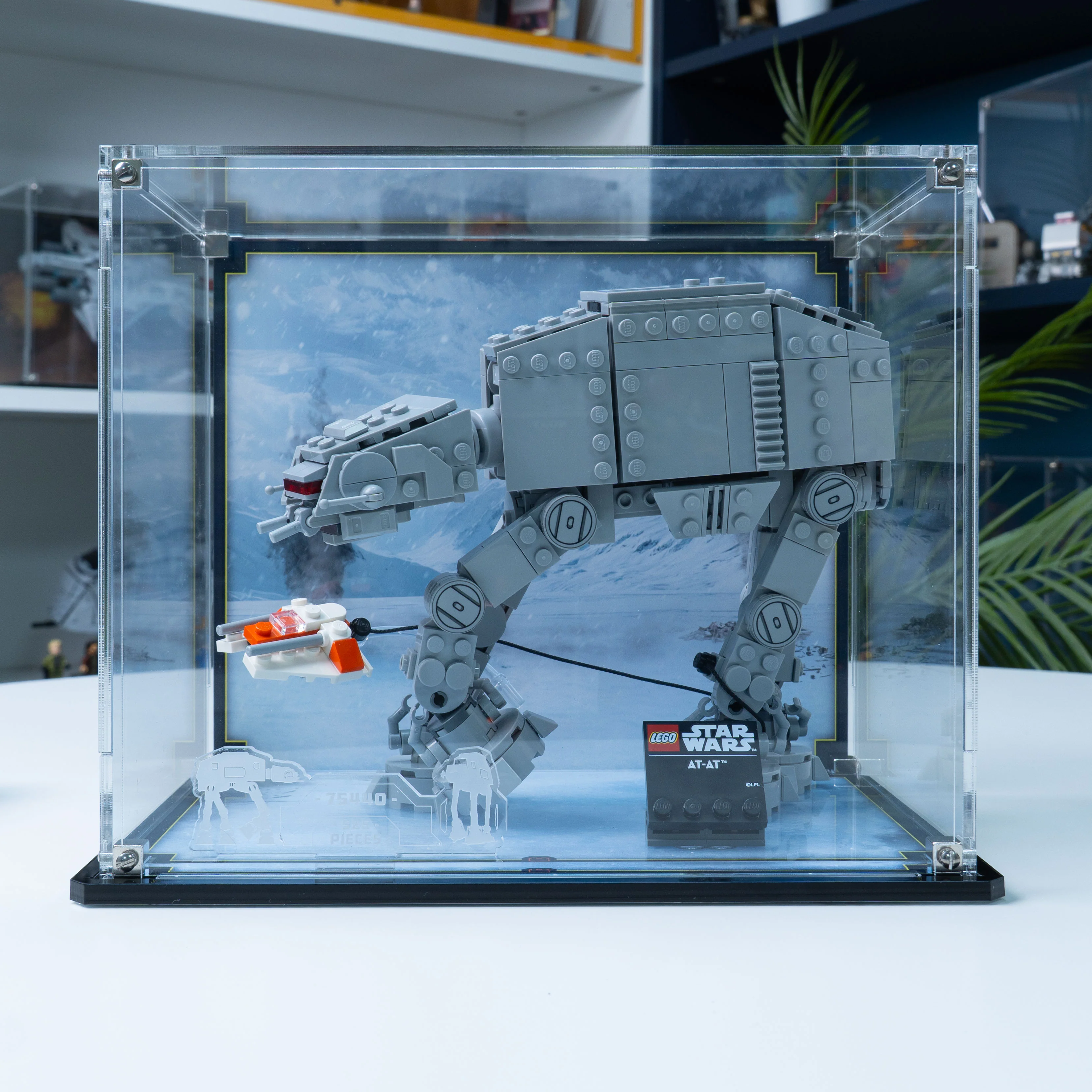 Display Case for LEGO® Star Wars: AT-AT™ (75440) - Image 16