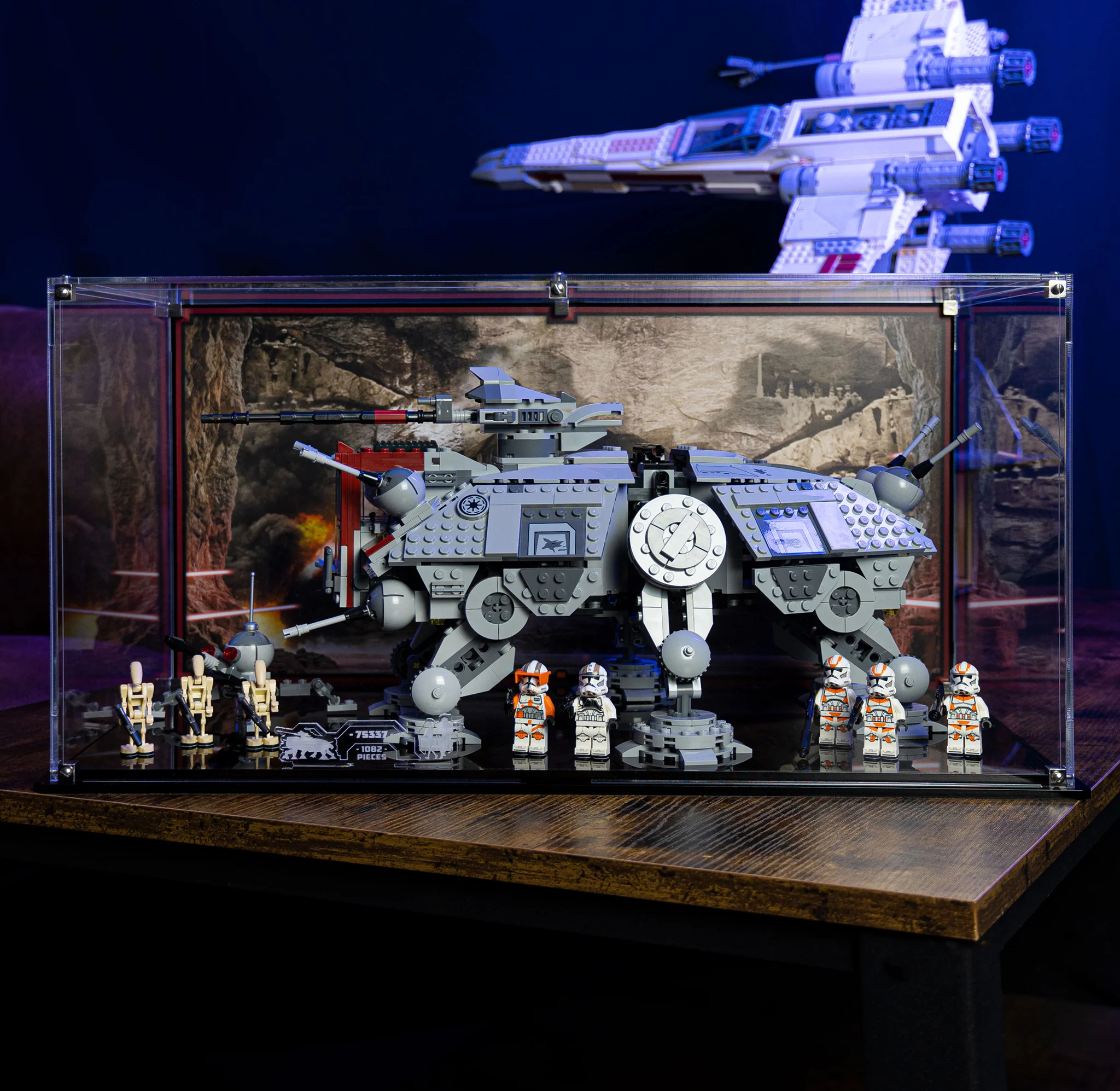 Display Case for LEGO® Star Wars AT-TE™ Walker (75337) - Image 4