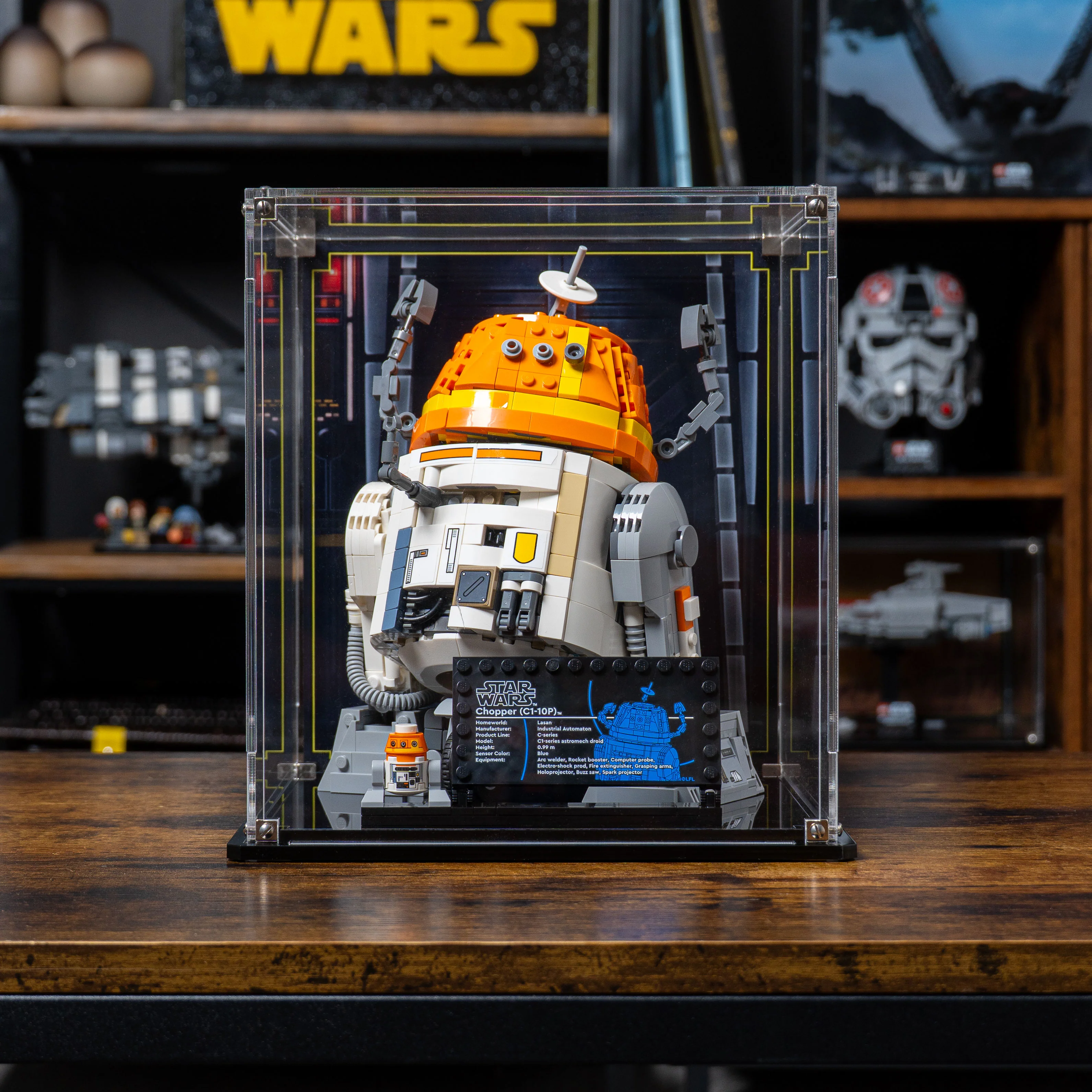 Display Case for LEGO® Star Wars: Chopper (C1-10P) Astromech Droid (75416) - Image 2