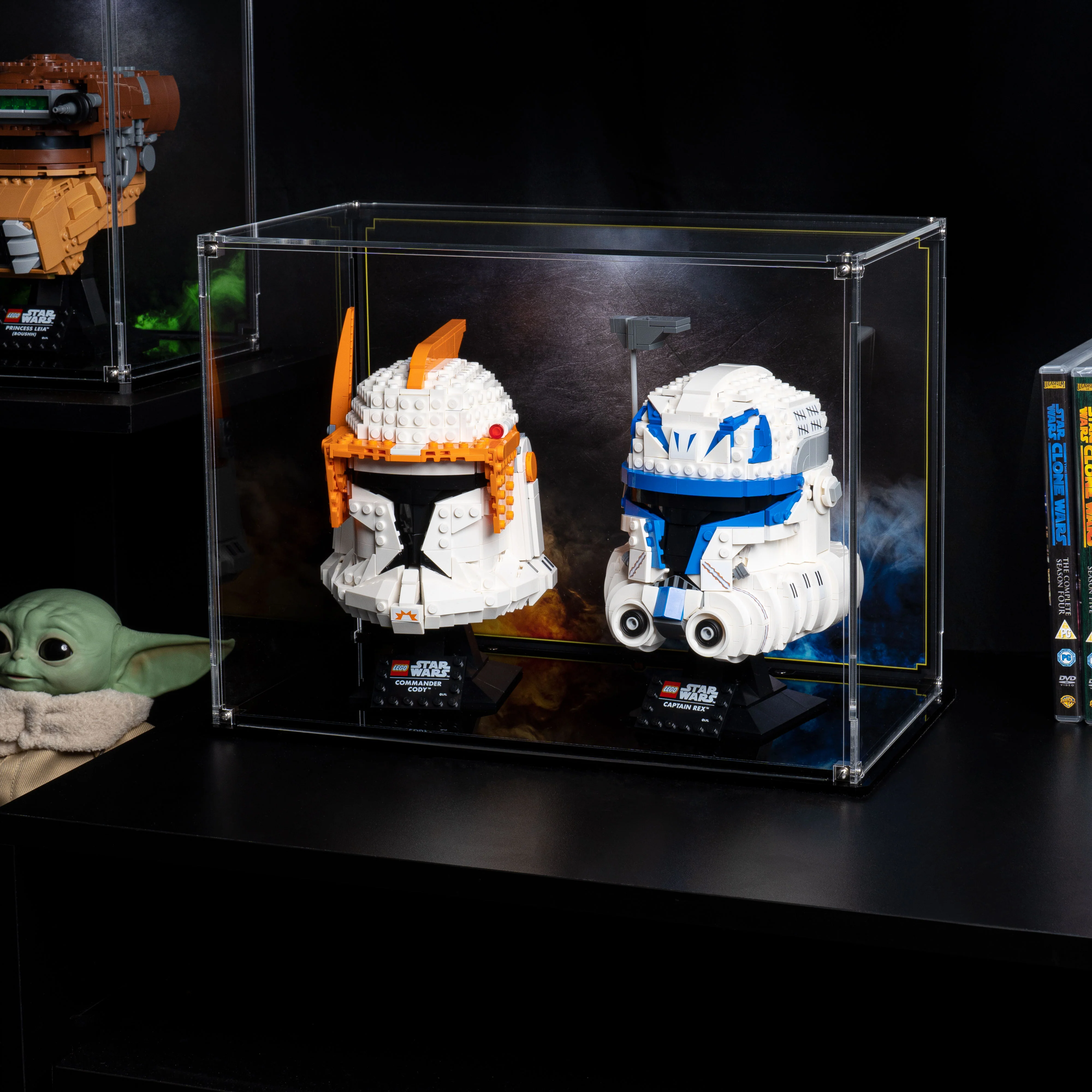 Display Case for LEGO® Star Wars Commander Cody and Captain Rex Helmets (75349 & 75350) - Image 7
