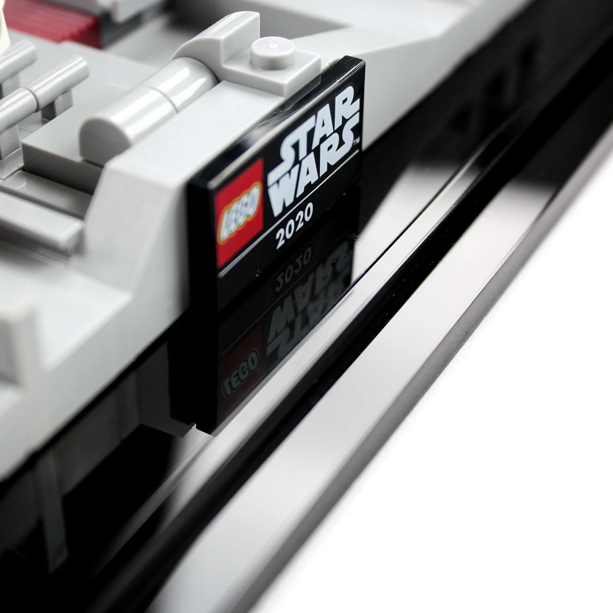Display Case for LEGO® Star Wars™ Death Star II Battle (40407) - Image 5