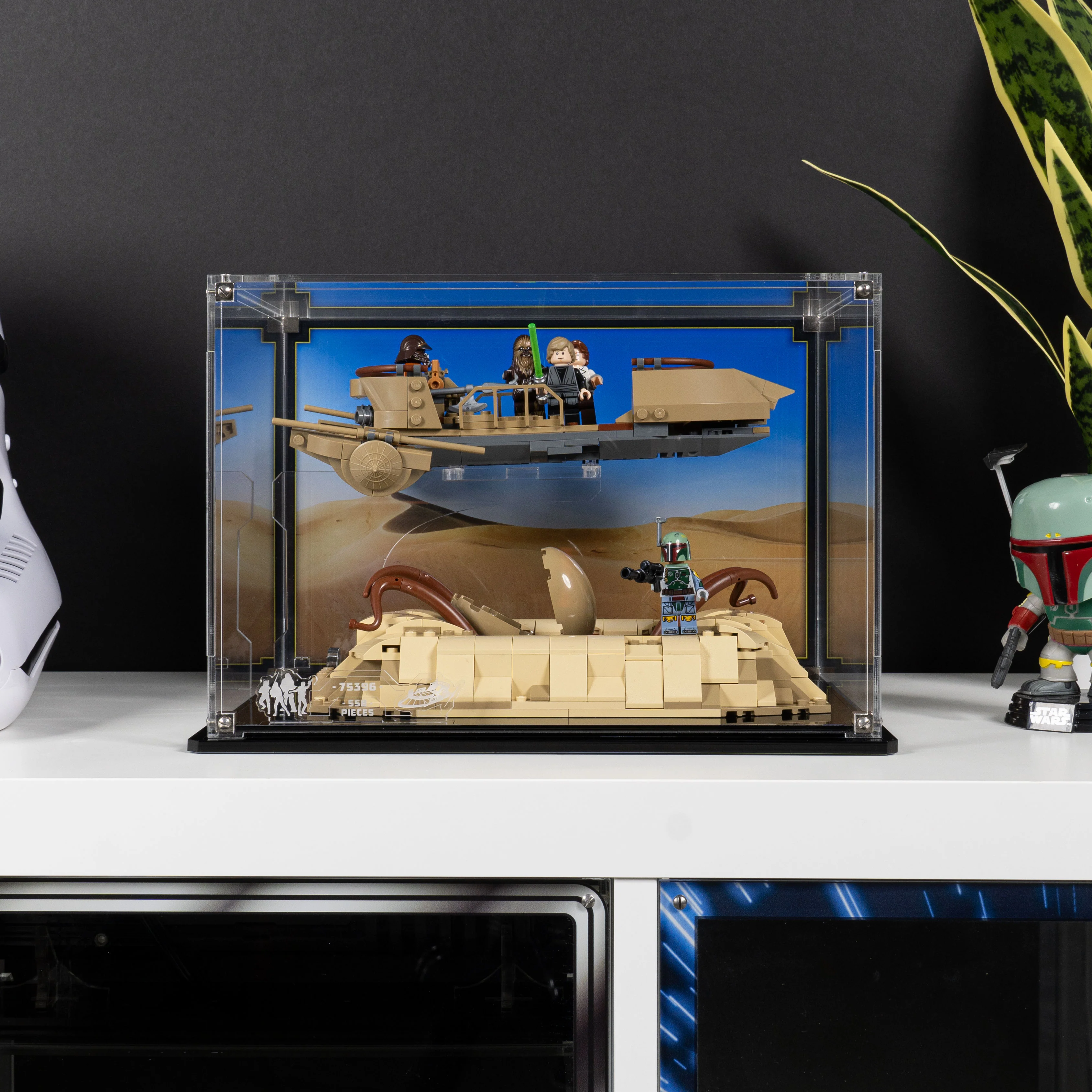 Display Case for LEGO® Star Wars Desert Skiff and Sarlacc Pit (75396) - Image 7