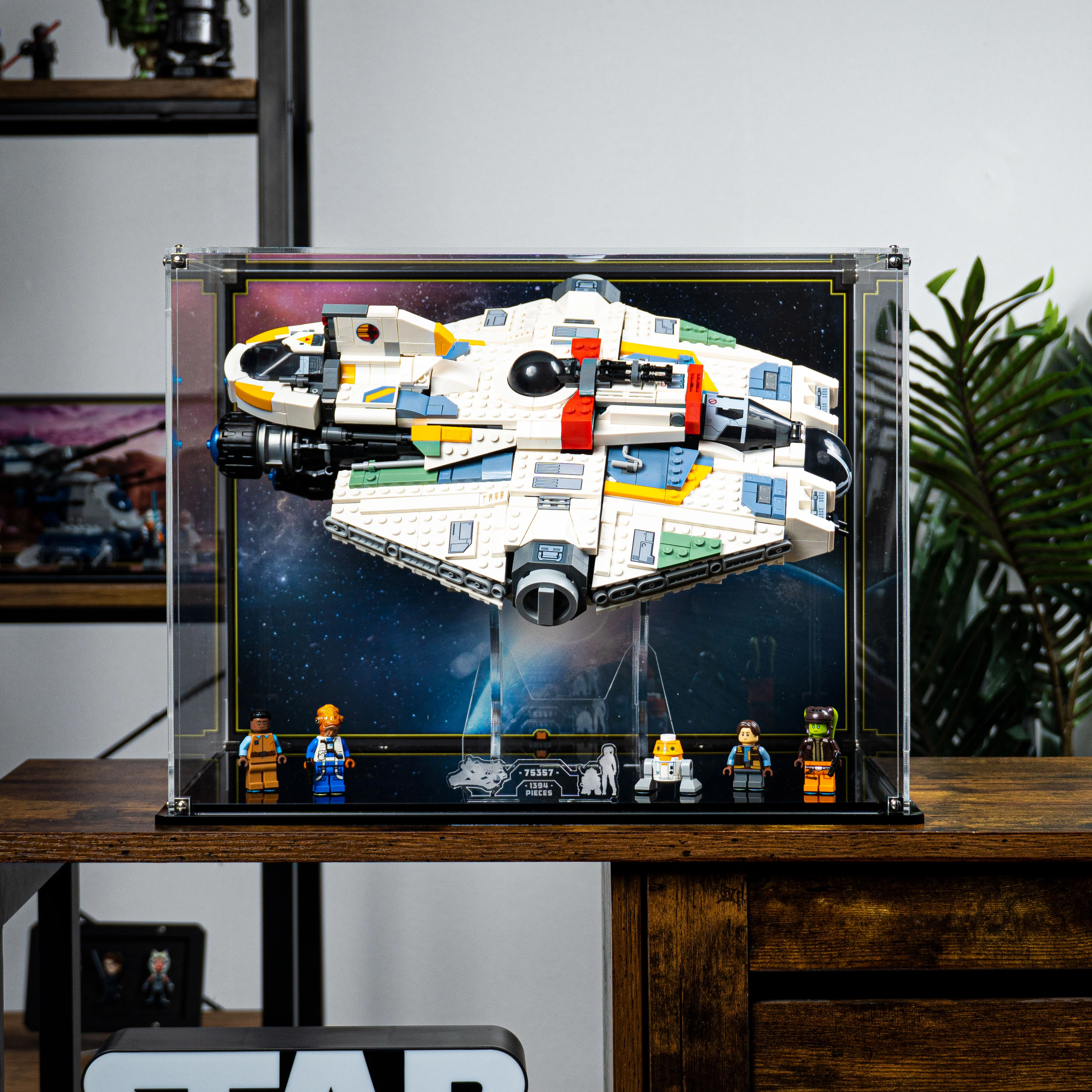 Display Case for LEGO® Star Wars Ghost & Phantom II (75357) - Image 6