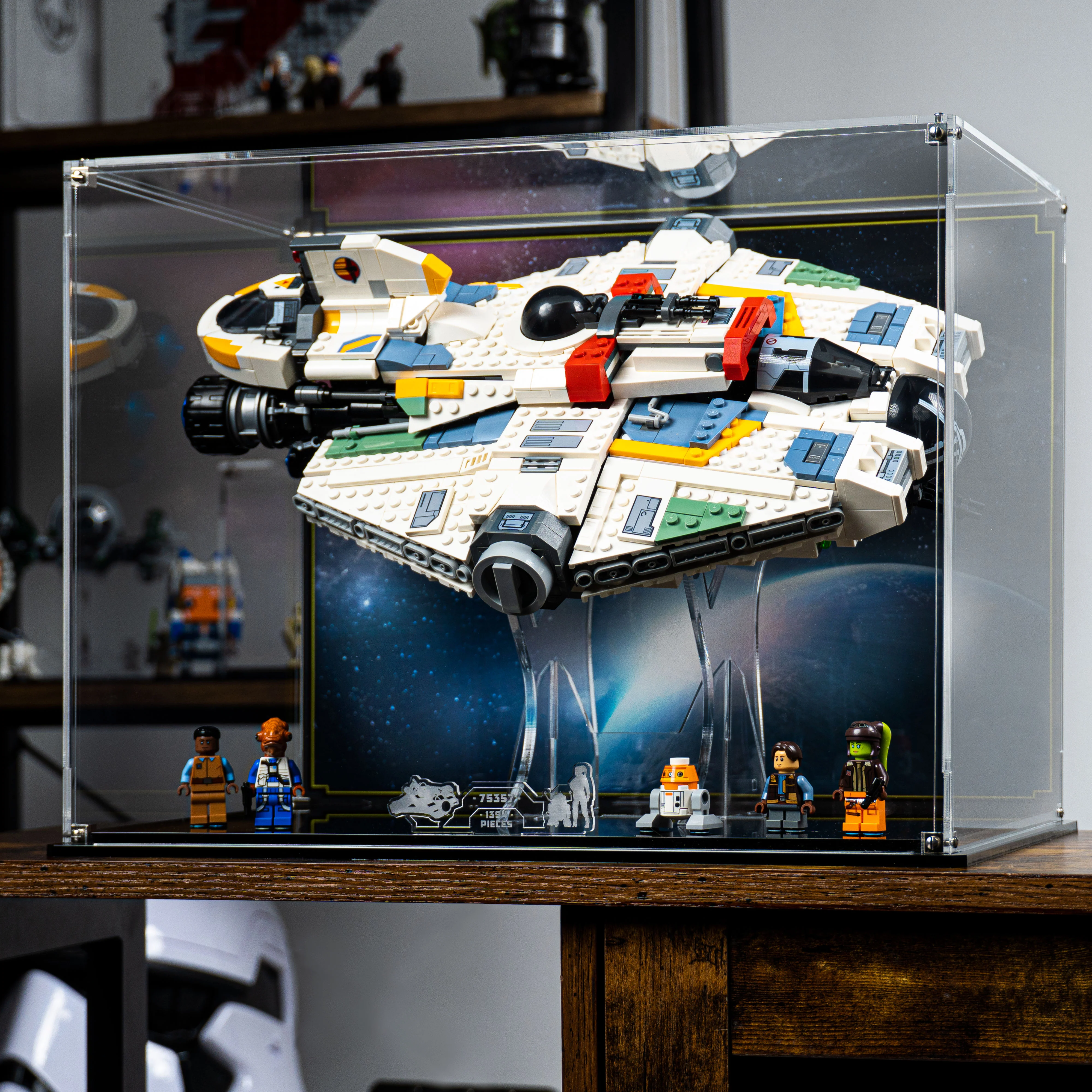 Display Case for LEGO® Star Wars Ghost & Phantom II (75357) - Image 7