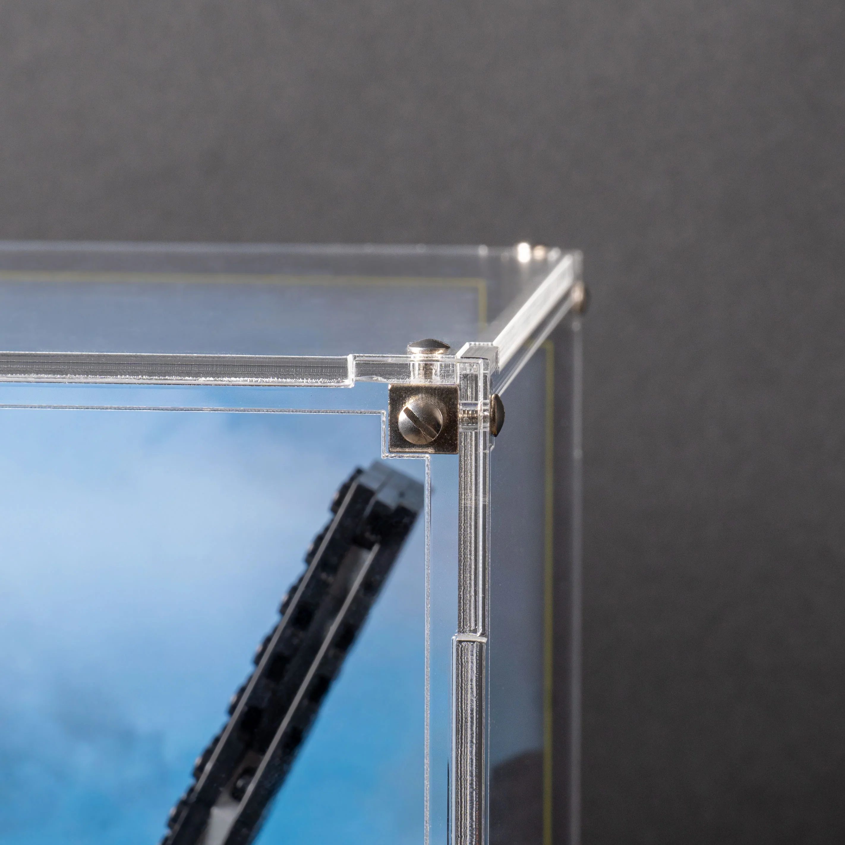 Display Case for LEGO® Star Wars™ Kylo Ren's Command Shuttle (75406) - Image 7