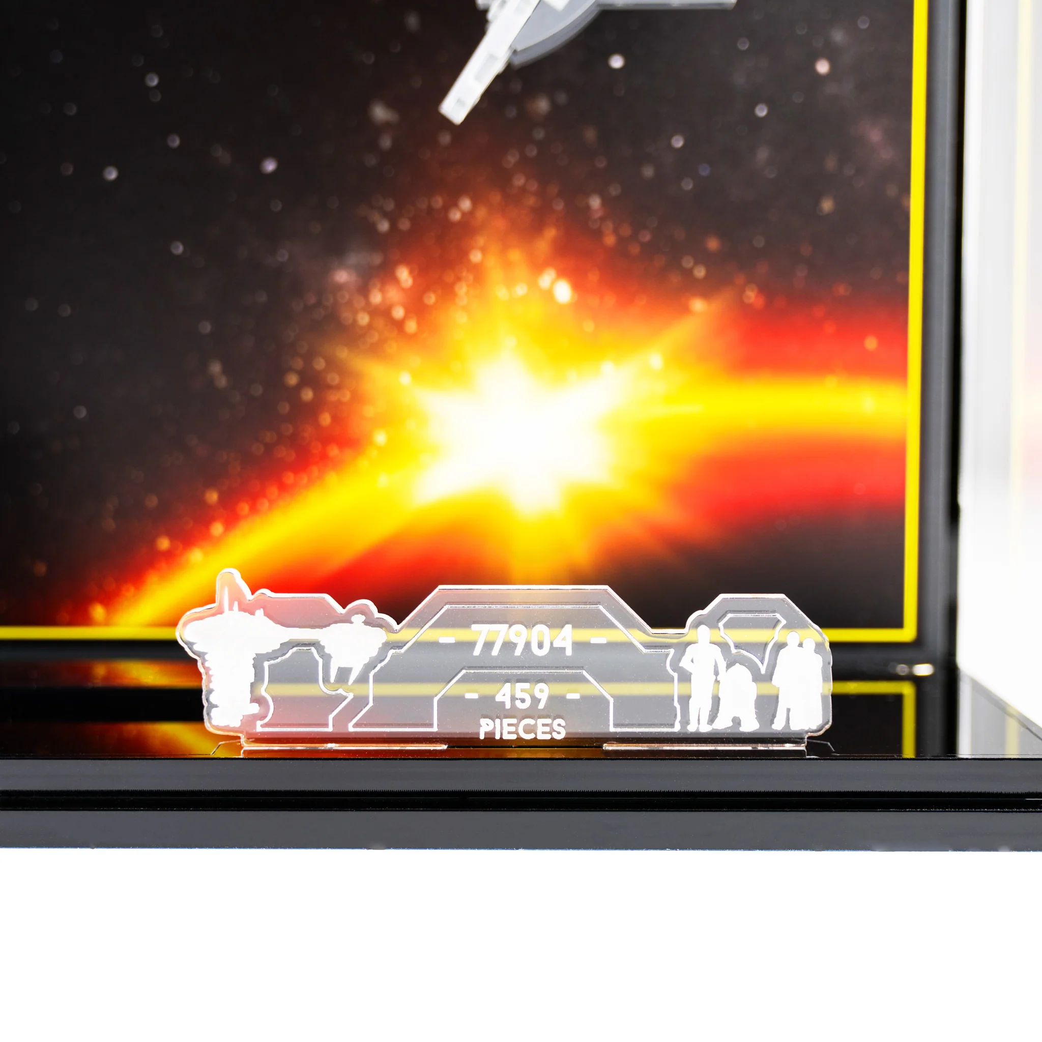Display Case for LEGO® Star Wars™ Nebulon-B Frigate (77904) - Image 4