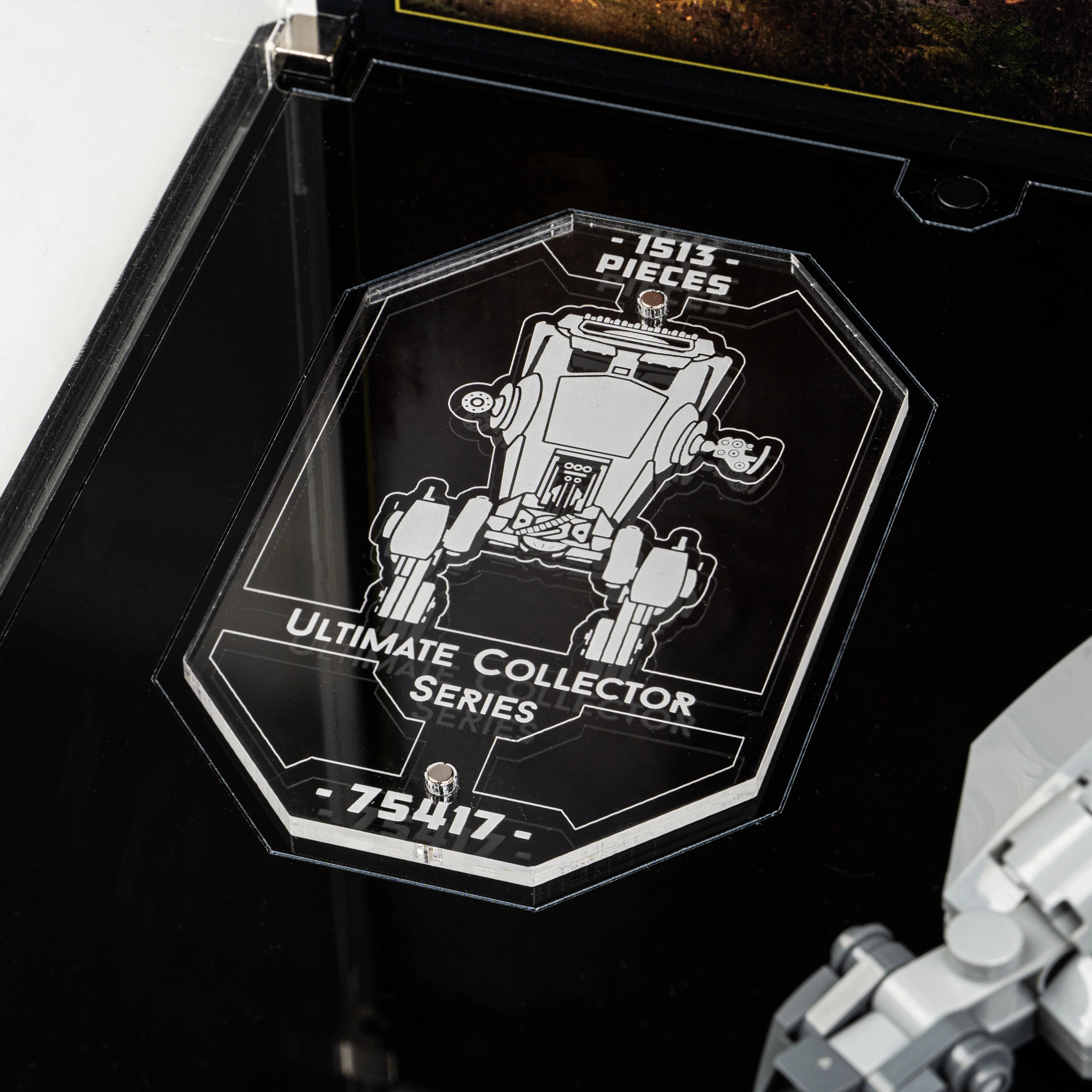 Display Case for LEGO® Star Wars™ UCS AT-ST Walker (75417) - Image 11