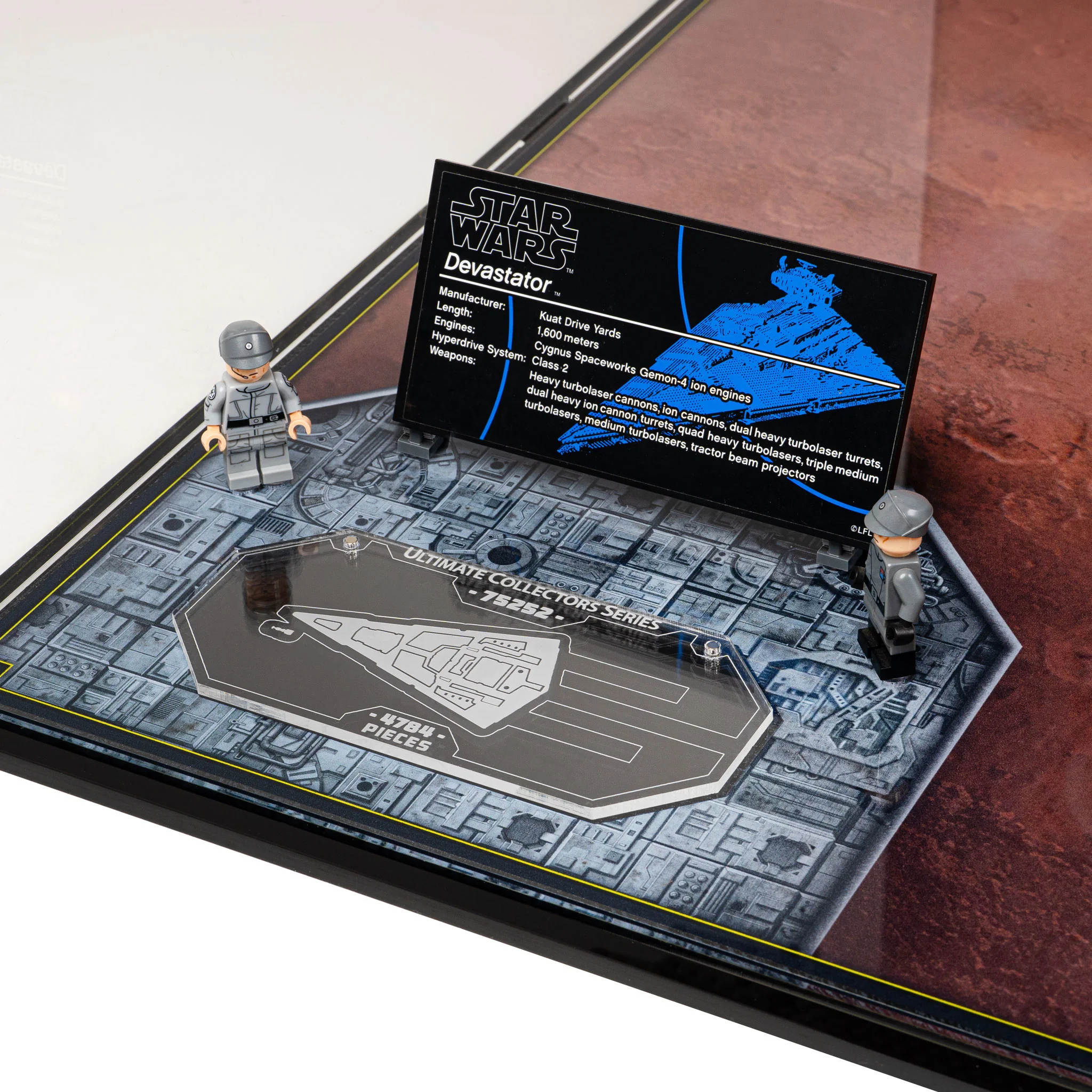 Display Case for LEGO® Star Wars™ UCS Imperial Star Destroyer™ (75252) - Image 8