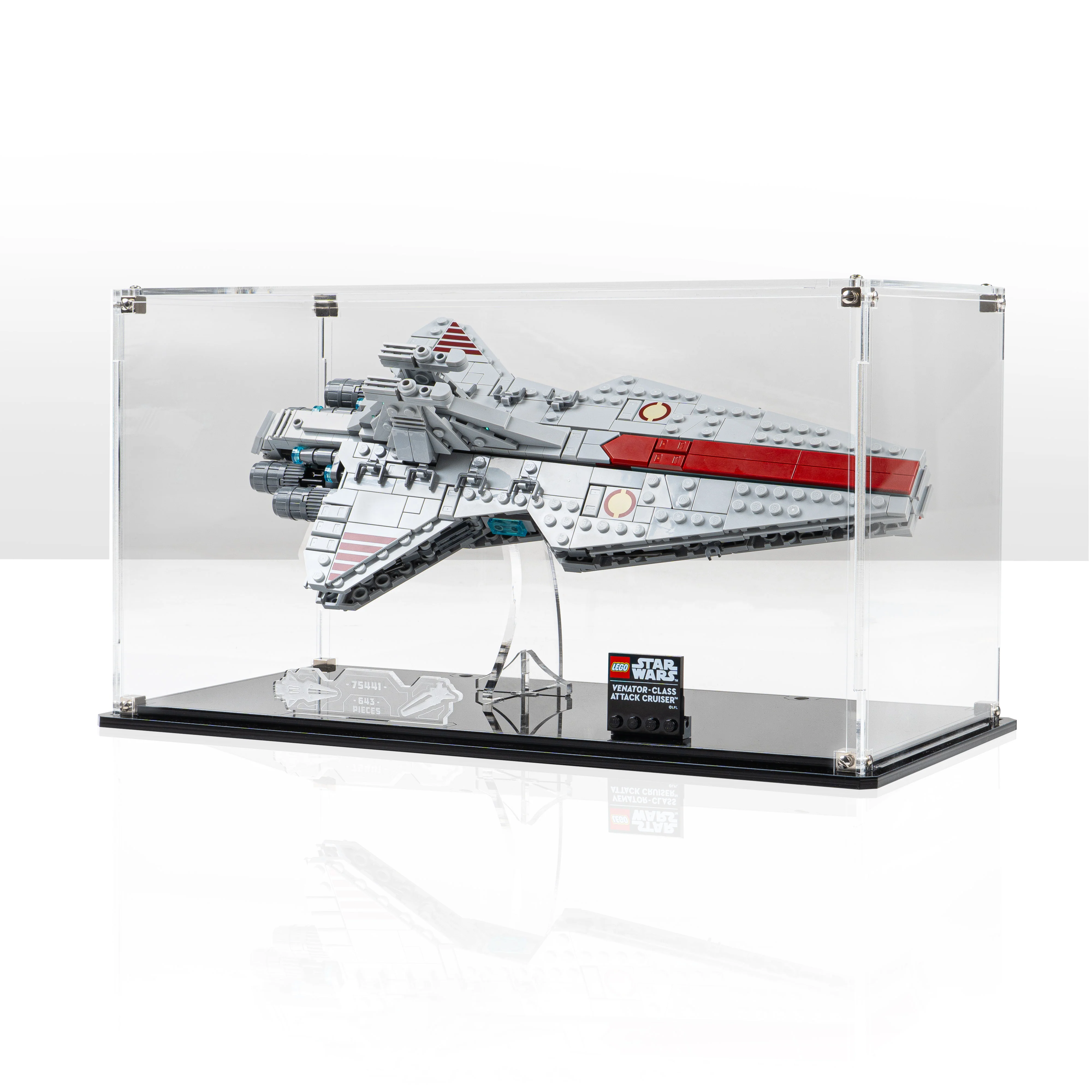 Display Case for LEGO® Star Wars: Venator-Class Attack Cruiser™ (75441) - Image 10