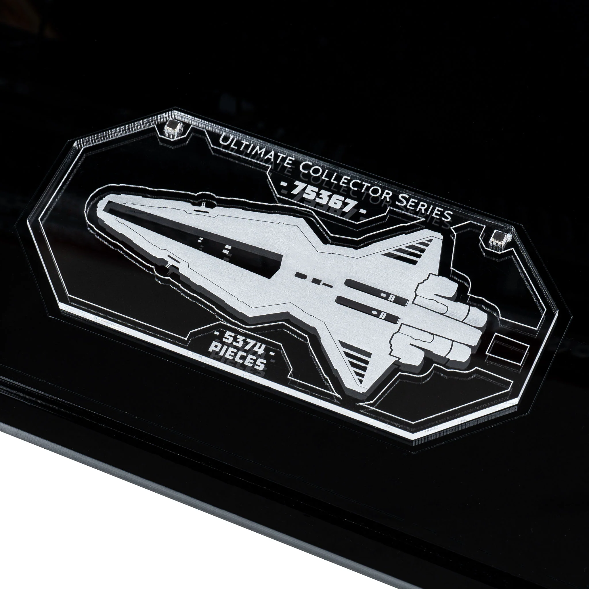 Display Case for LEGO® Star Wars™ Venator-Class Republic Attack Cruiser (75367) - Image 25