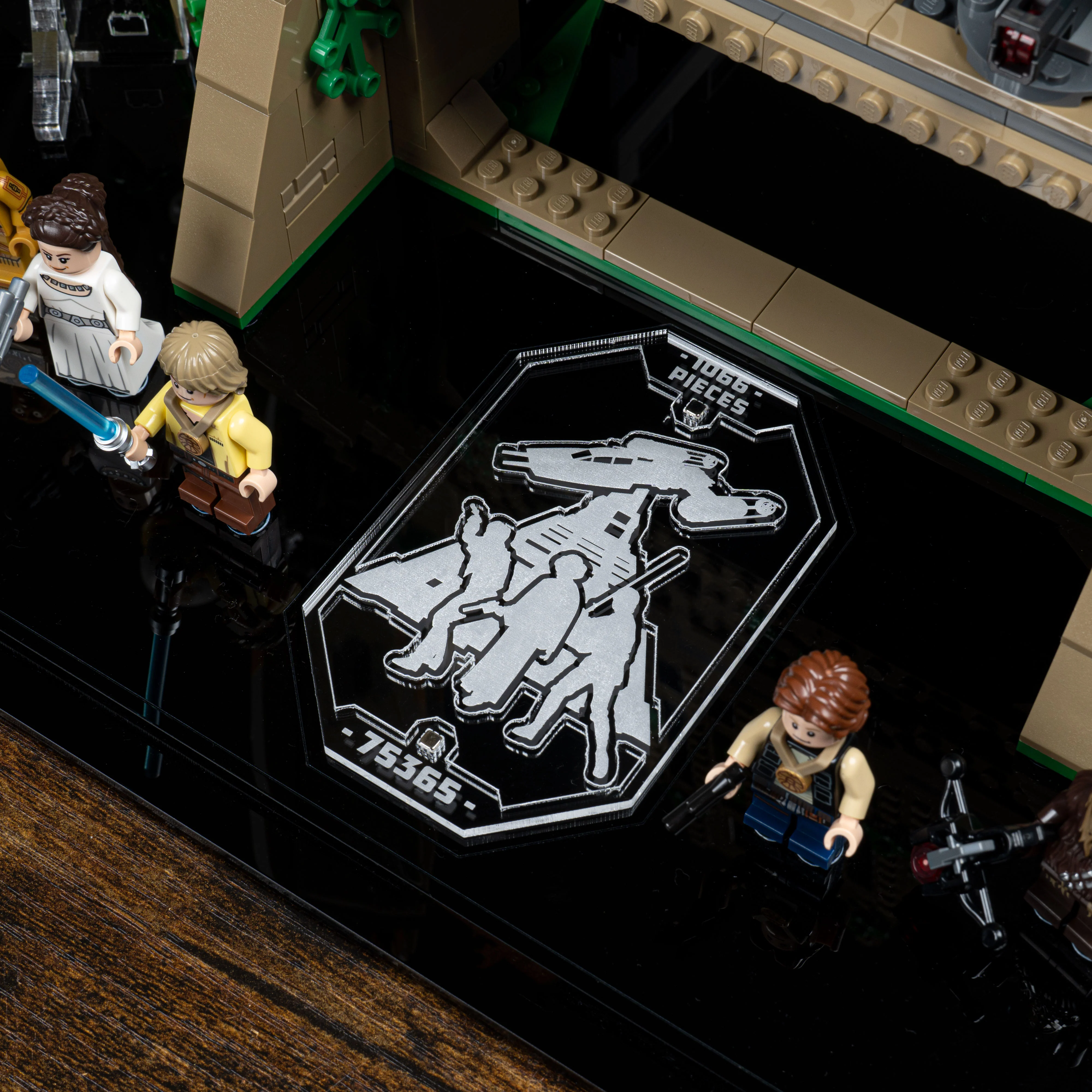 Display Case for LEGO® Star Wars Yavin 4 Rebel Base (75365) - Image 15