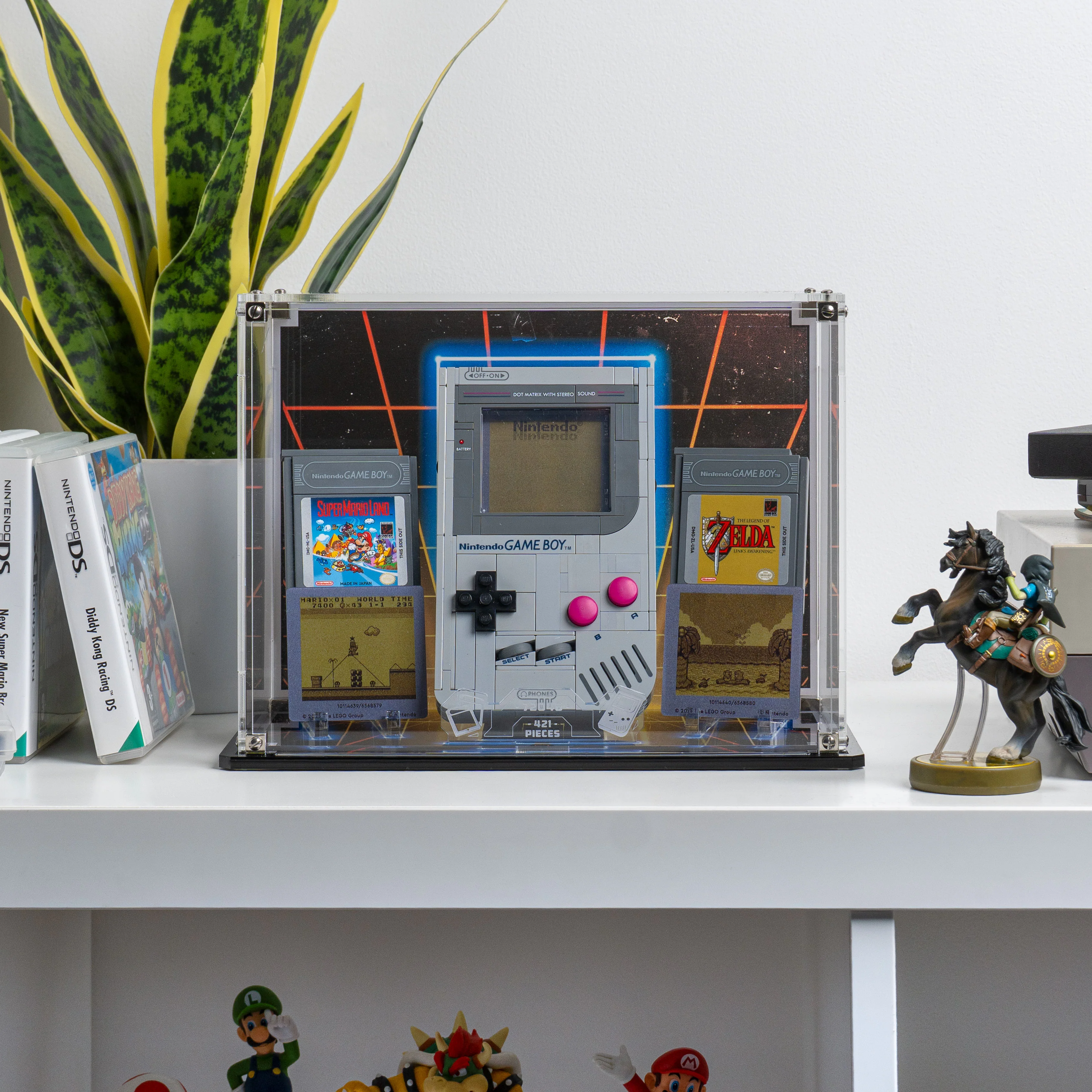 Display Case for LEGO® Super Mario Game Boy™ (72046) - Image 17