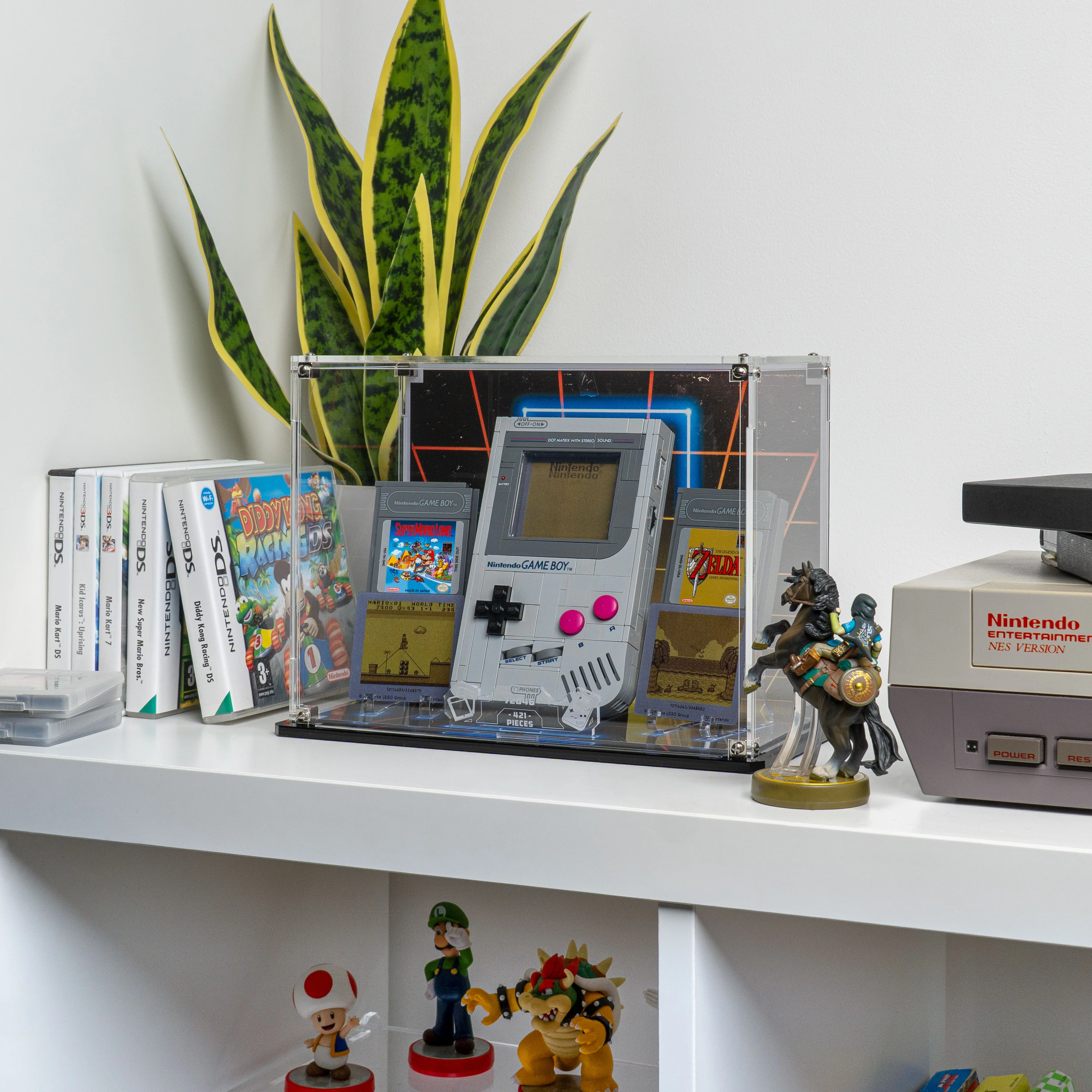 Display Case for LEGO® Super Mario Game Boy™ (72046) - Image 18