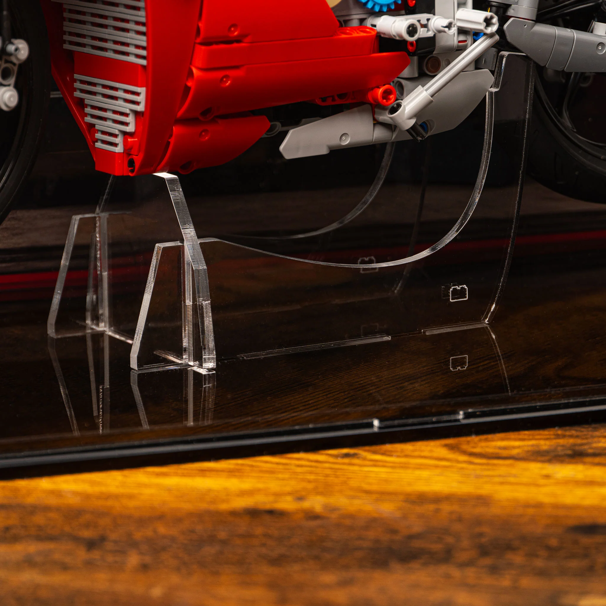 Display Case for LEGO Technic: Ducati Panigale V4 S (42202) - Image 11