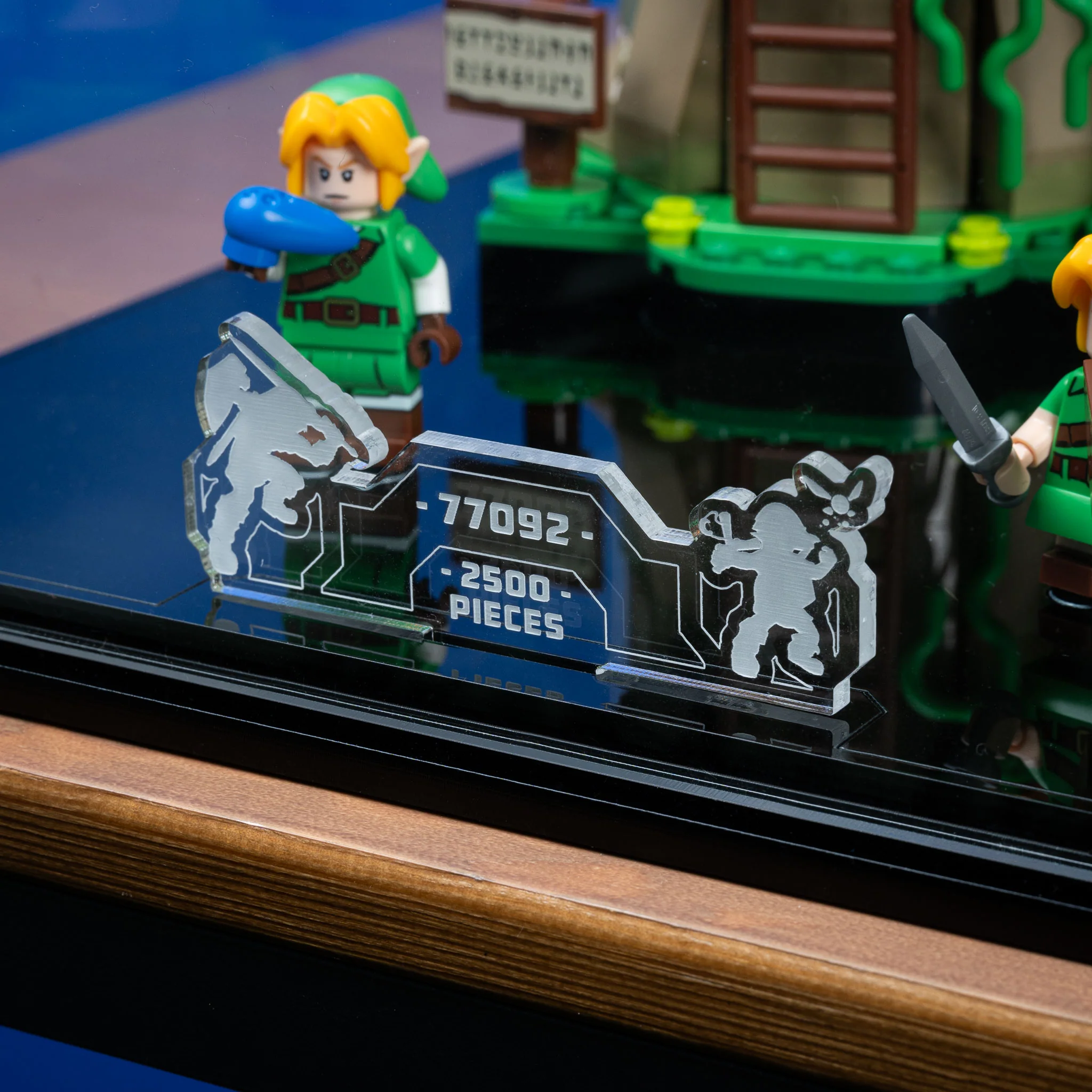 Display Case for LEGO® The Legend of Zelda Great Deku Tree 2-in-1 (77092) - Image 9