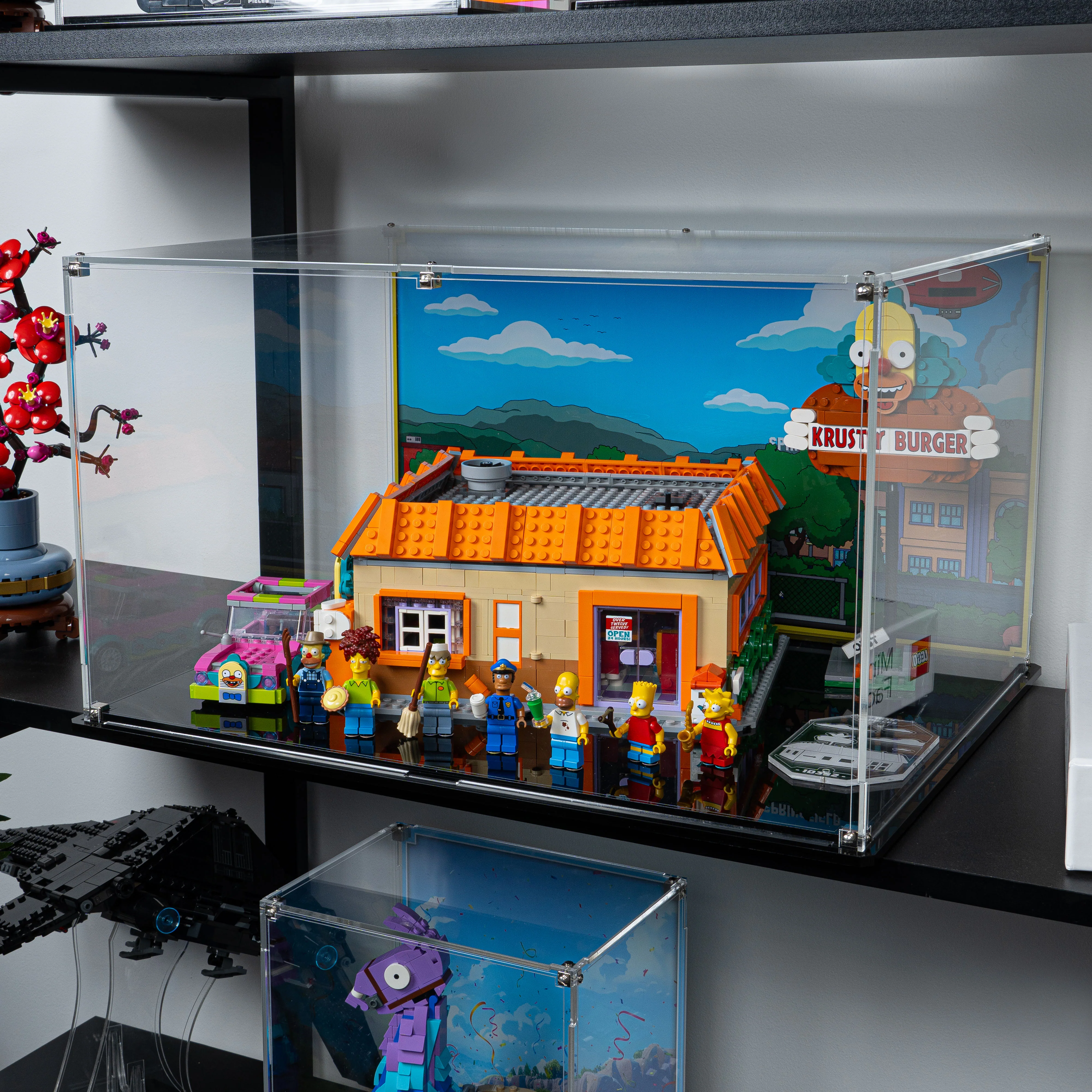 Display Case for LEGO® The Simpsons™: Krusty Burger (10352) - Image 9