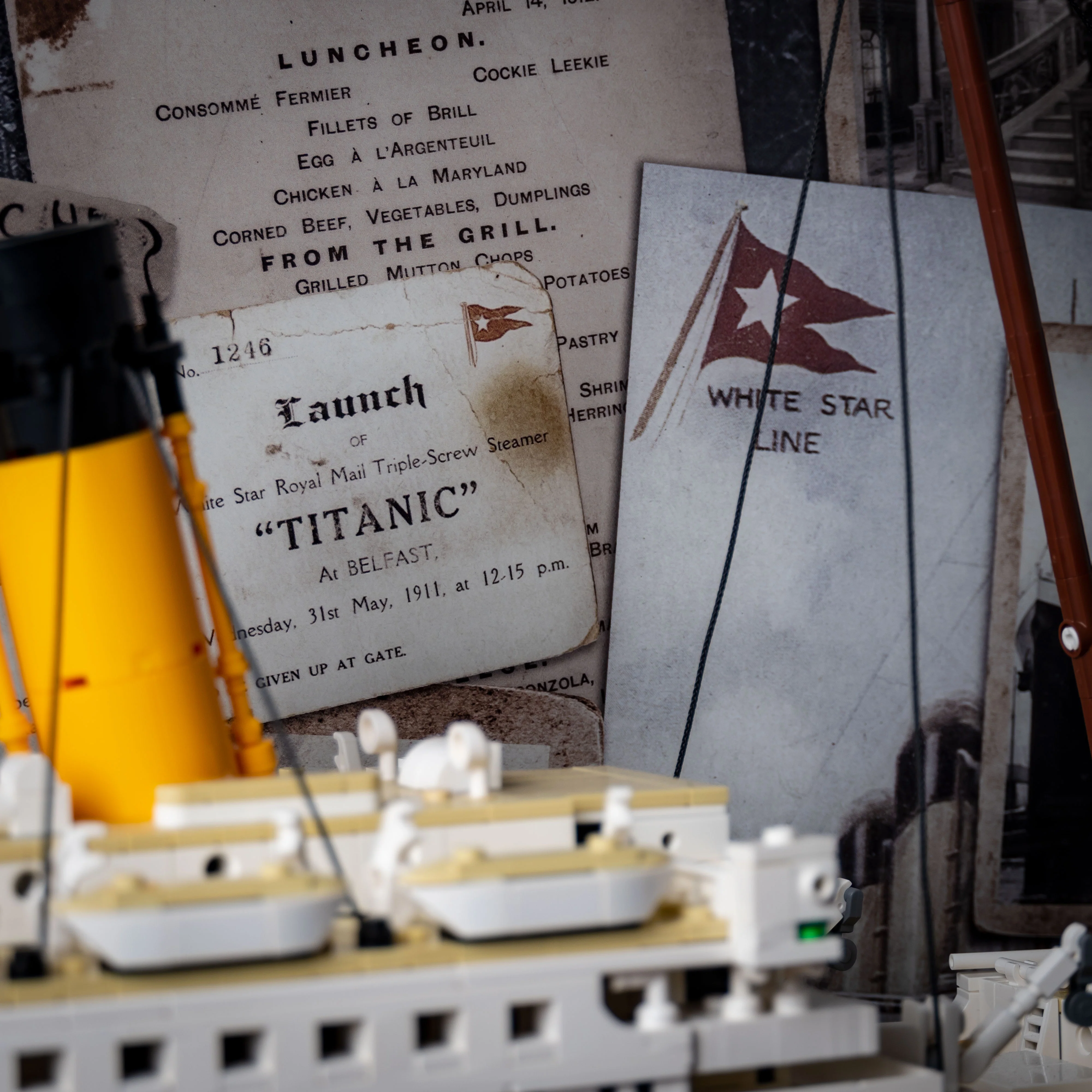 Display Case for LEGO® Titanic (10294) - Image 8