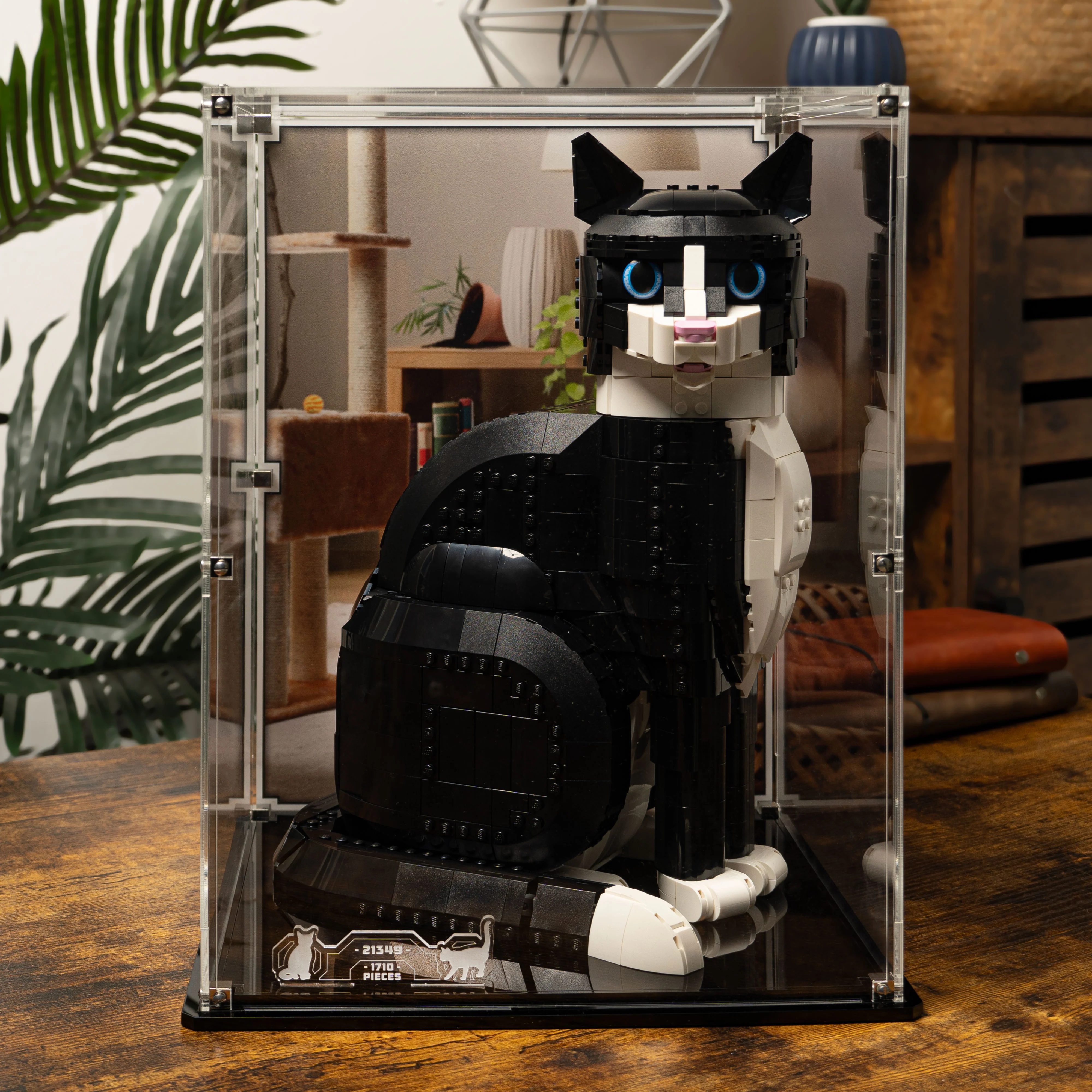 Display Case for LEGO® Tuxedo Cat (21349) - Image 11