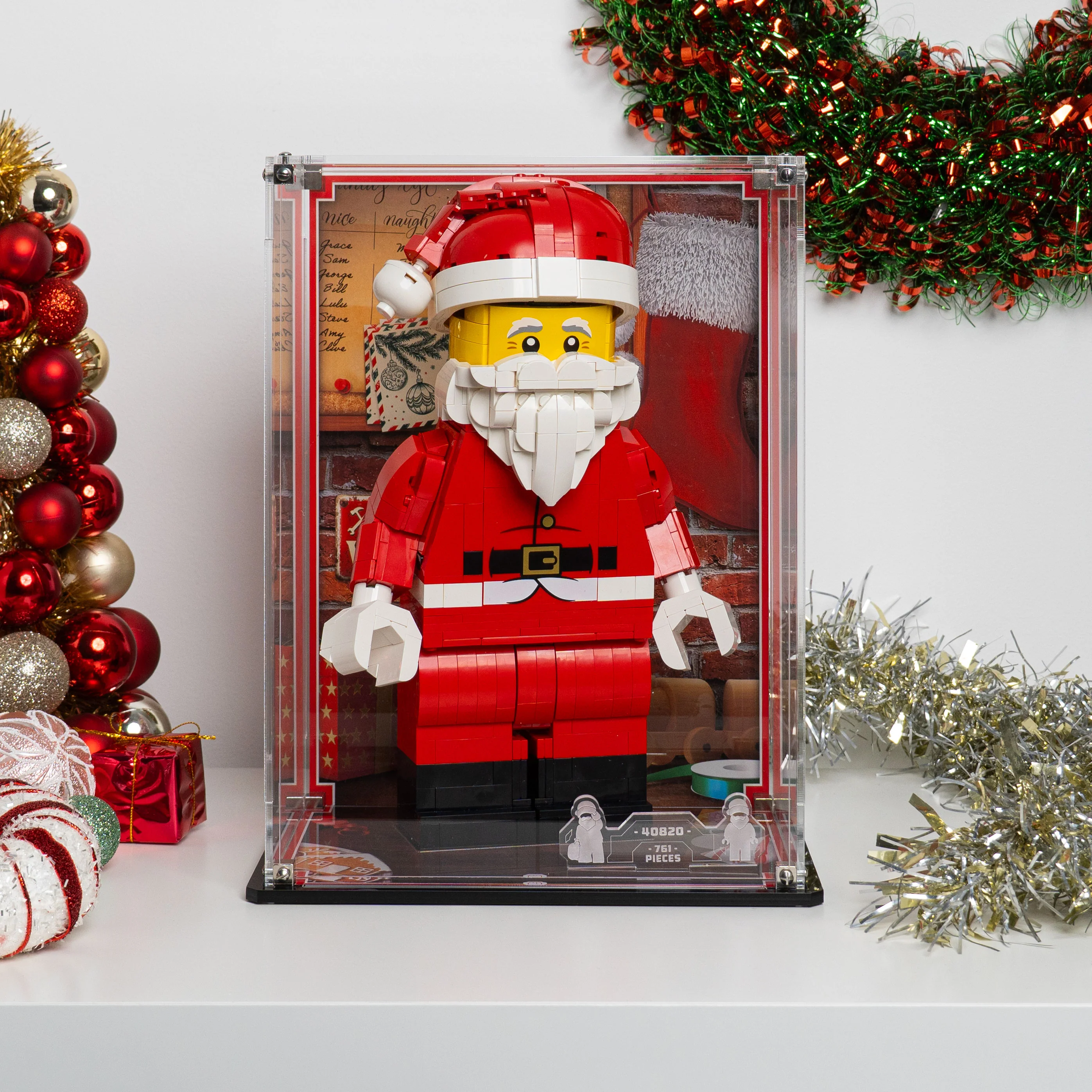 Display Case for LEGO® Up-Scaled Santa Minifigure (40820) - Image 3