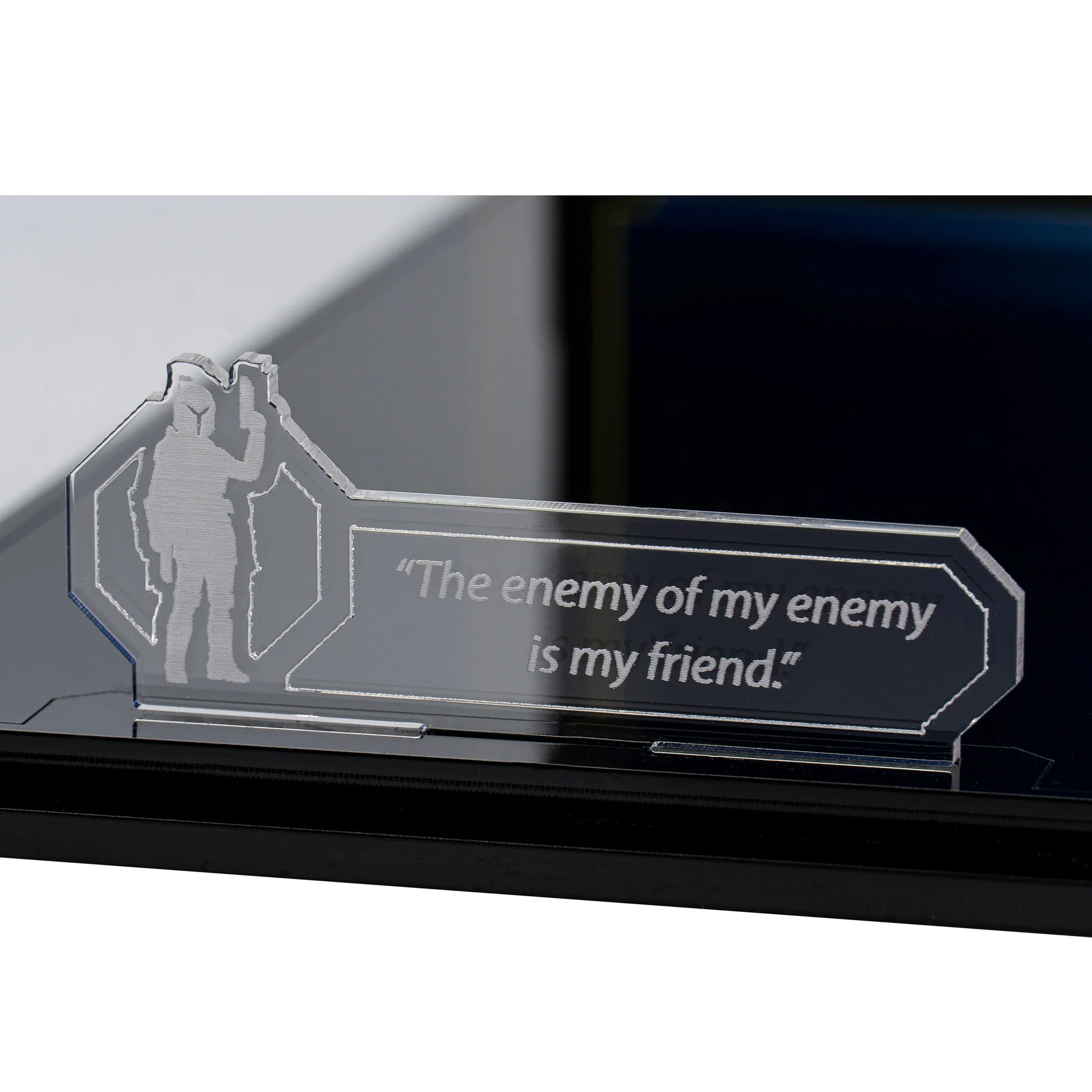Display Case for Star Wars™ Black Series Bo-Katan Kryze Helmet - Image 7