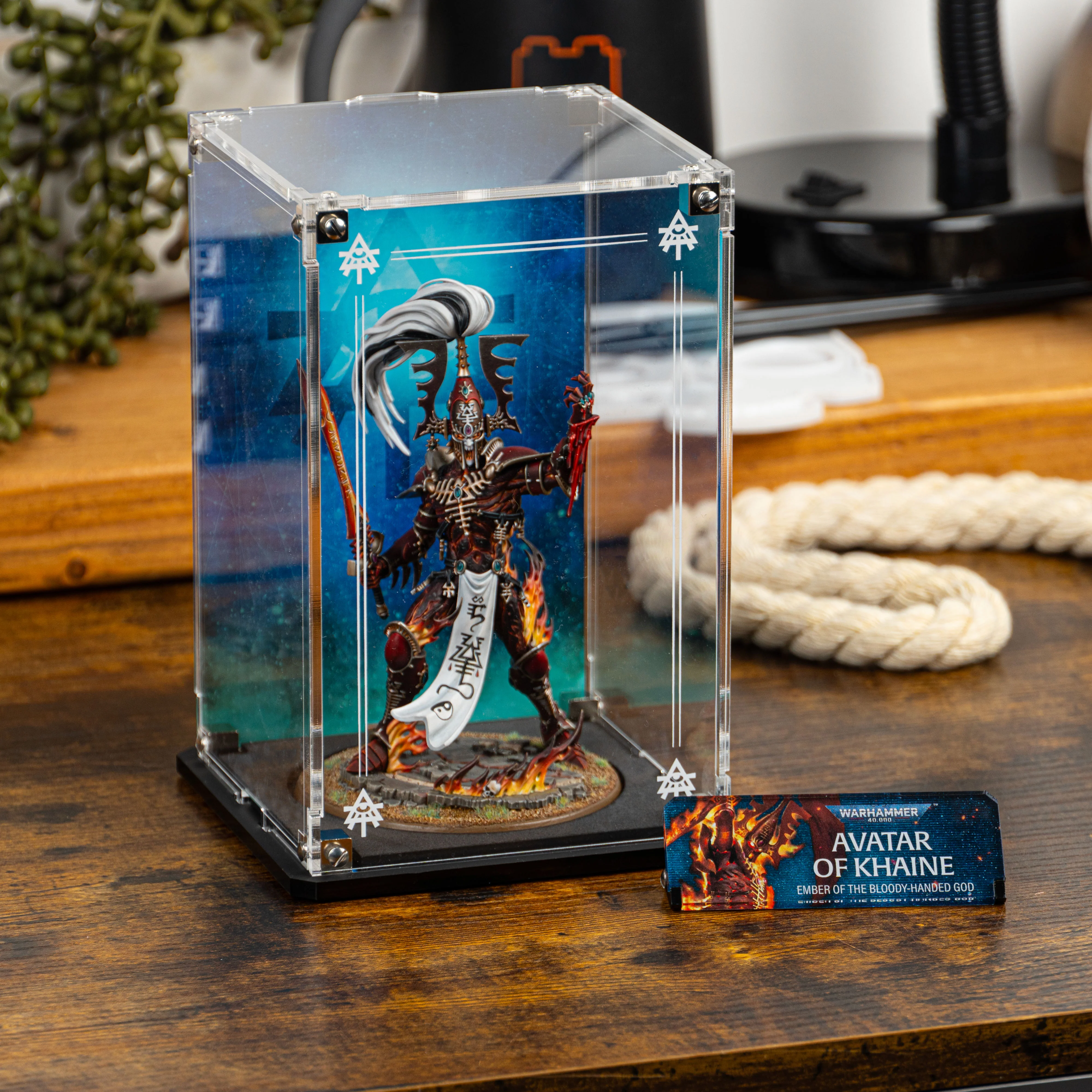 Display Case for Warhammer® 40,000 Avatar of Khaine - Image 8