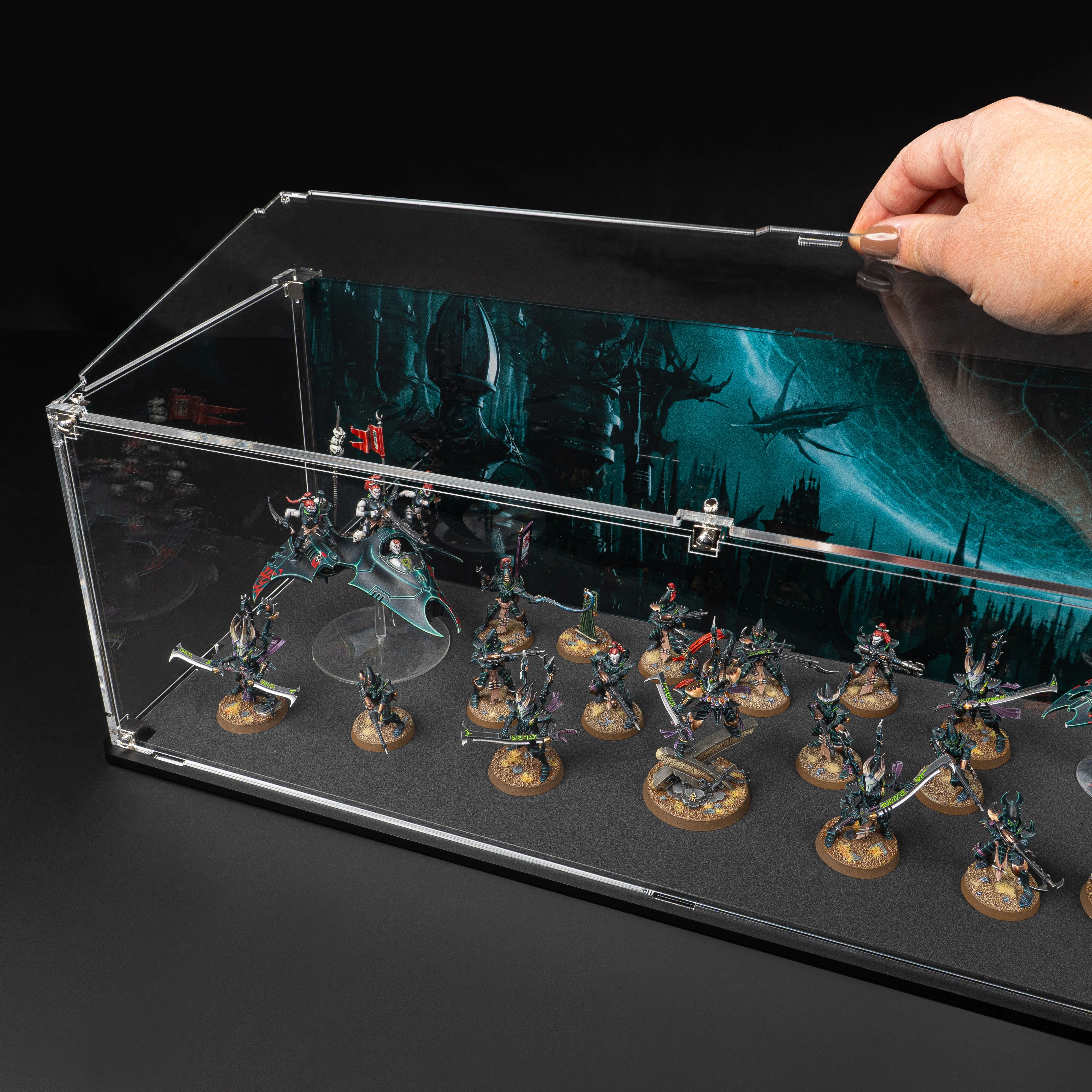 Display Case for Warhammer® Army with Commorragh Background - Image 4
