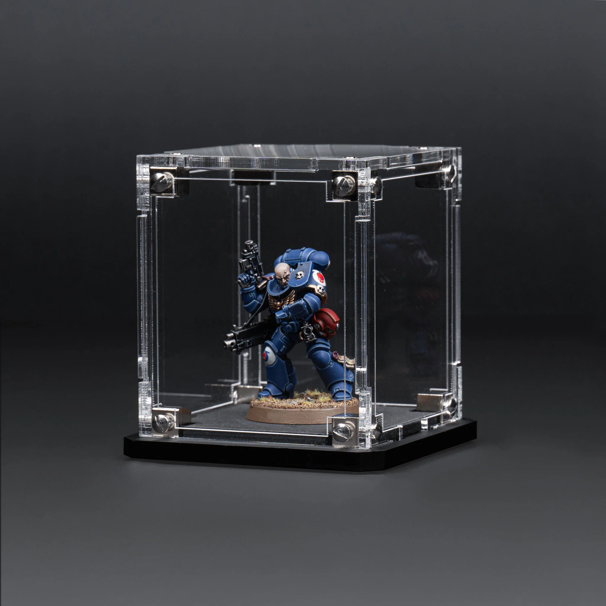 Display Case for Warhammer® Miniature with Clear Background - Image 8