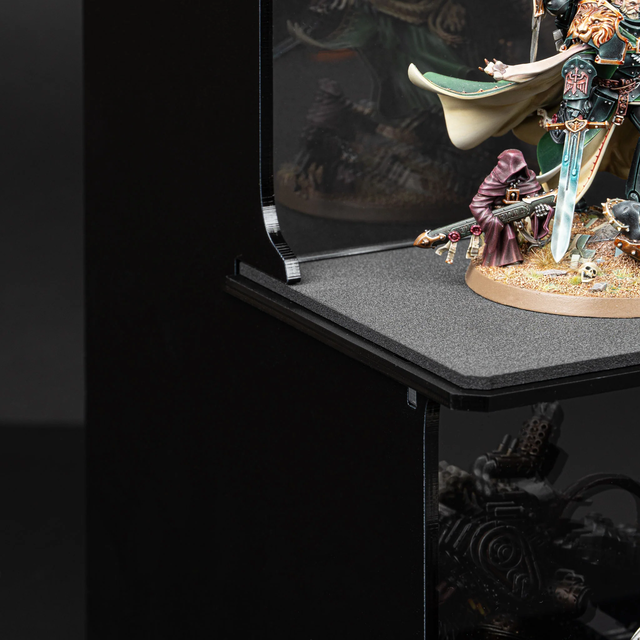 Display Podium for Warhammer® Miniatures - Image 13