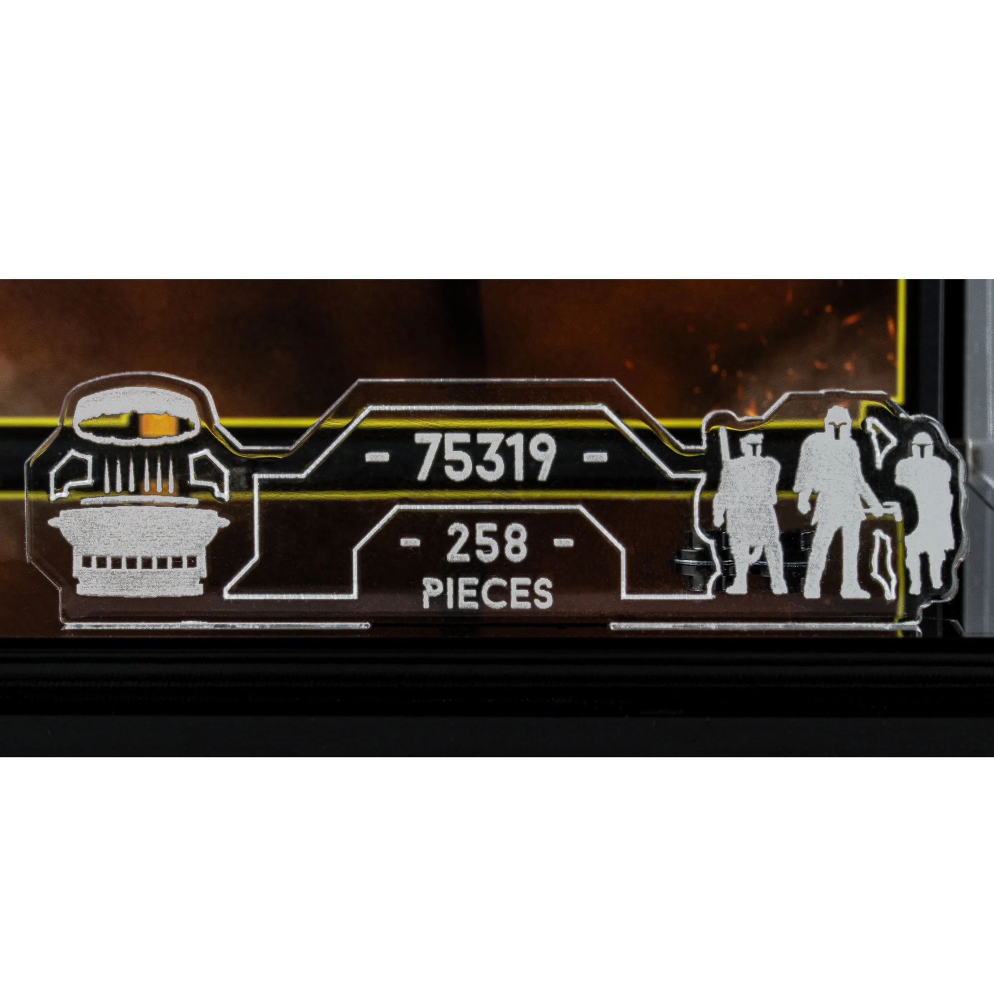 Display Case for LEGO® Star Wars™ The Armourer’s Mandalorian™ Forge (75319) - Image 6