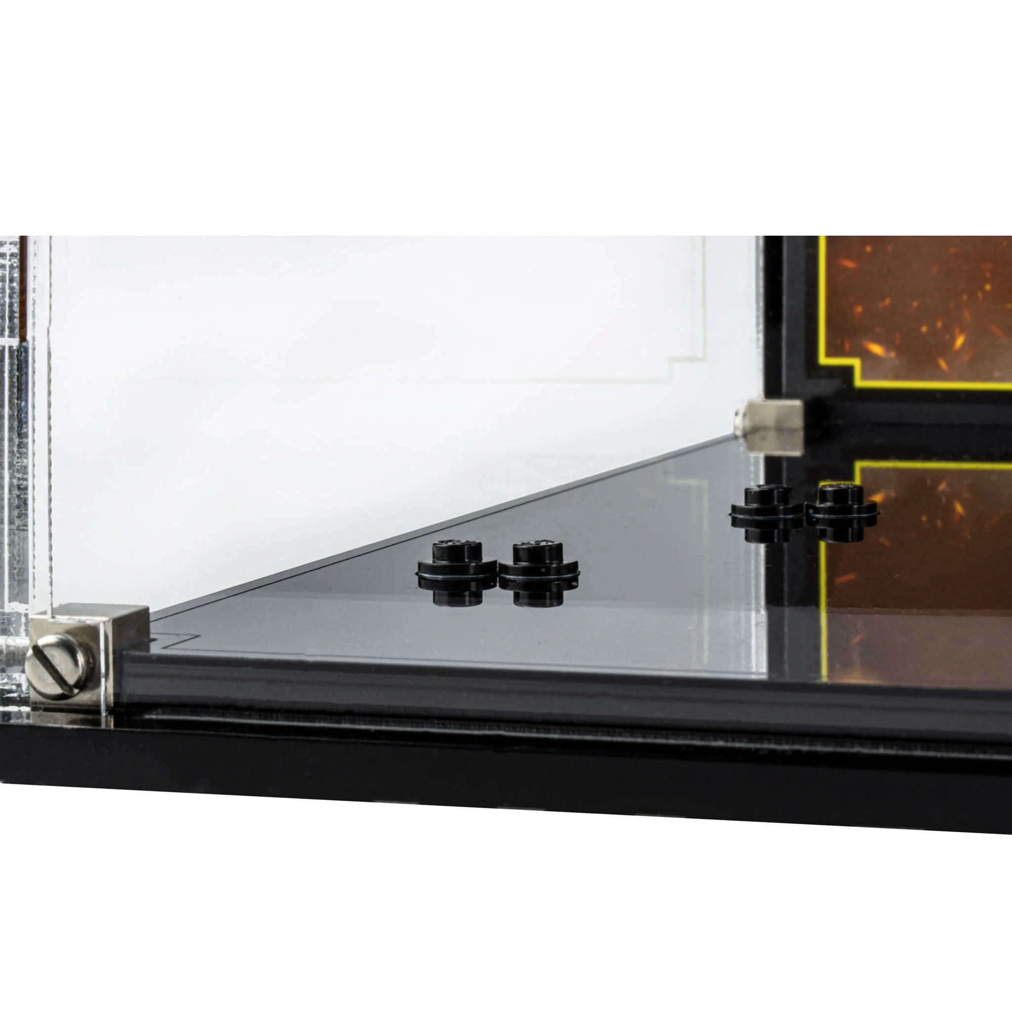 Display Case for LEGO® Star Wars™ The Armourer’s Mandalorian™ Forge (75319) - Image 7