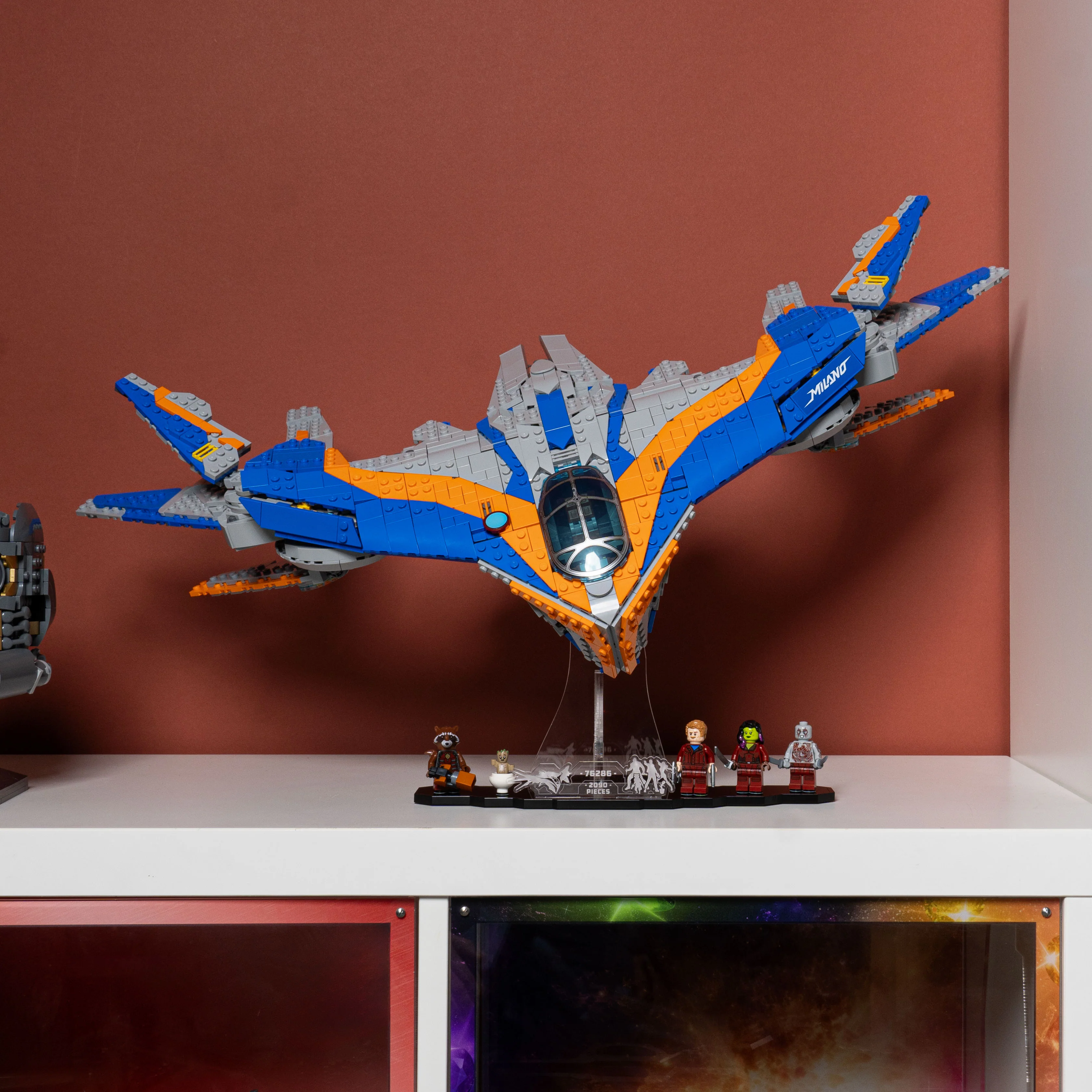 Display Stand for LEGO® Guardians of the Galaxy: The Milano (76286) - Image 9