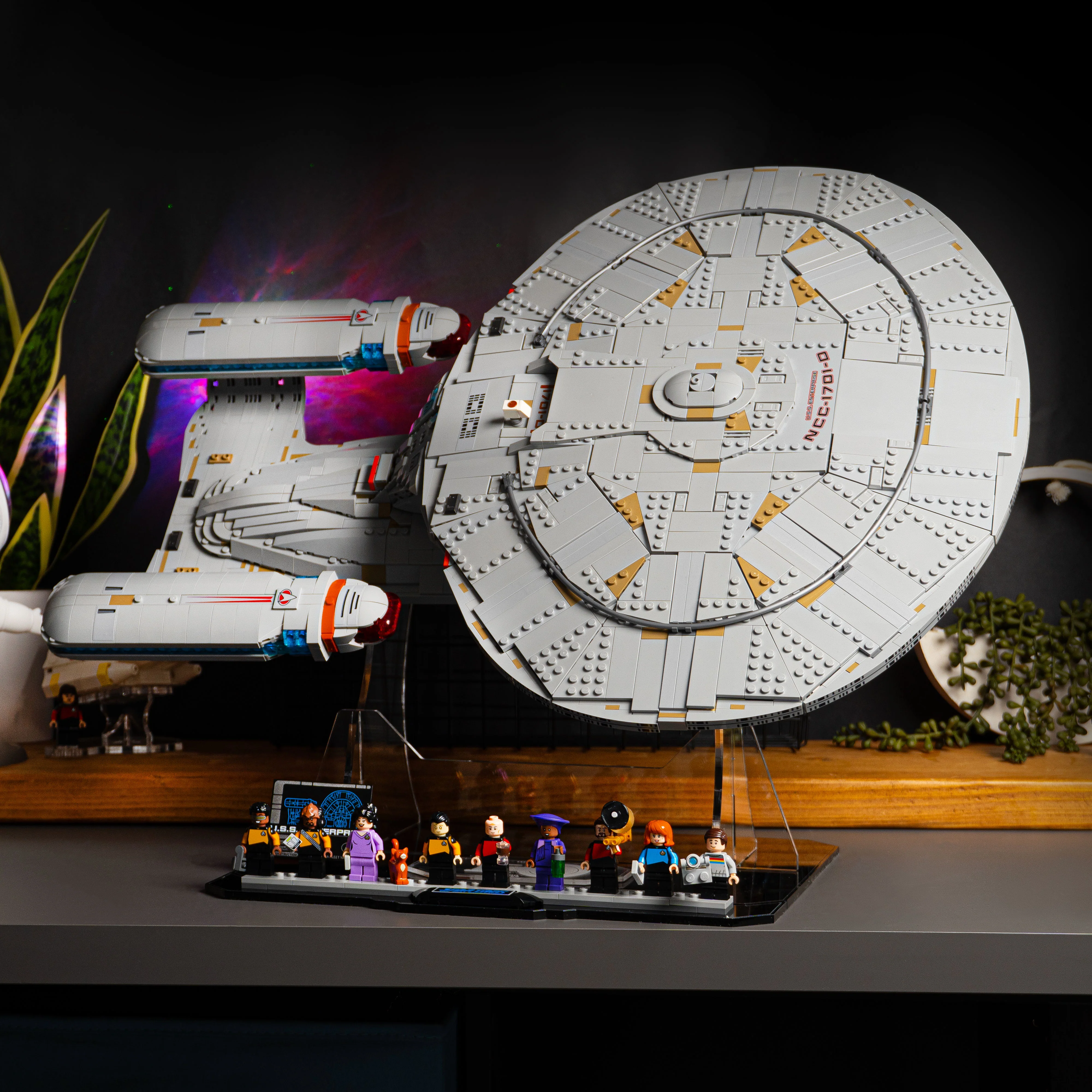 Display Stand for LEGO® Star Trek: U.S.S. Enterprise NCC-1701-D™ (10356) - Image 2
