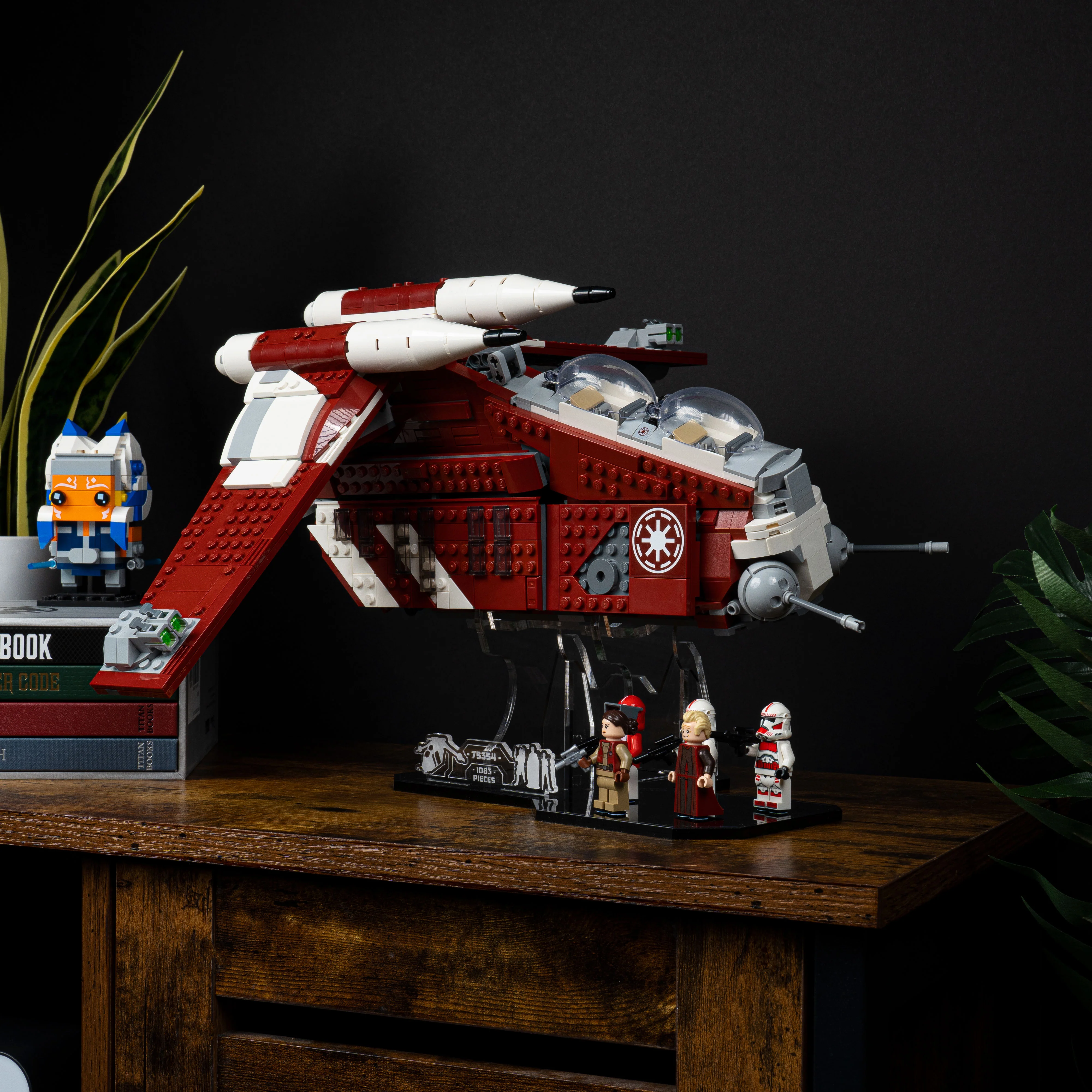 Display Stand for LEGO® Star Wars™ Coruscant Guard Gunship™ (75354) - Image 10