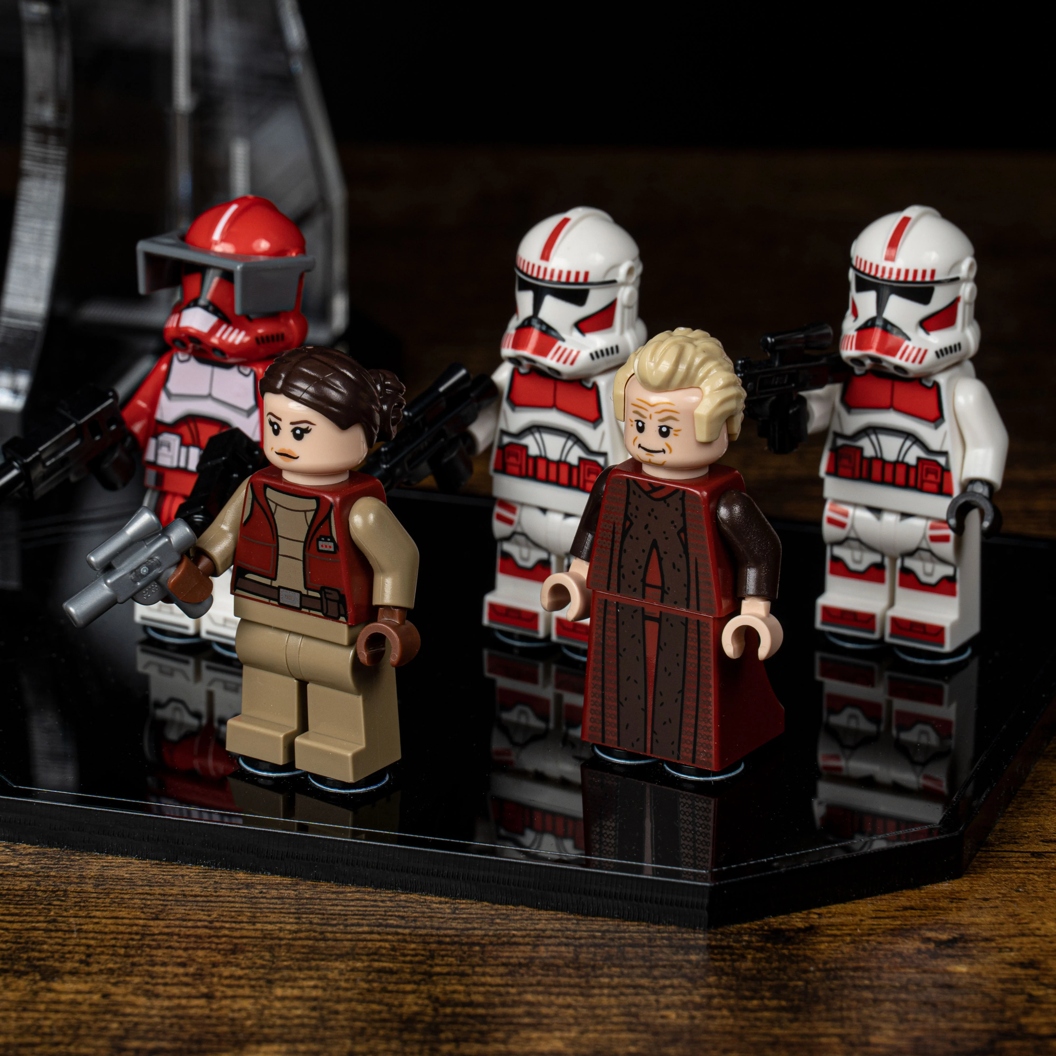 Display Stand for LEGO® Star Wars™ Coruscant Guard Gunship™ (75354) - Image 13