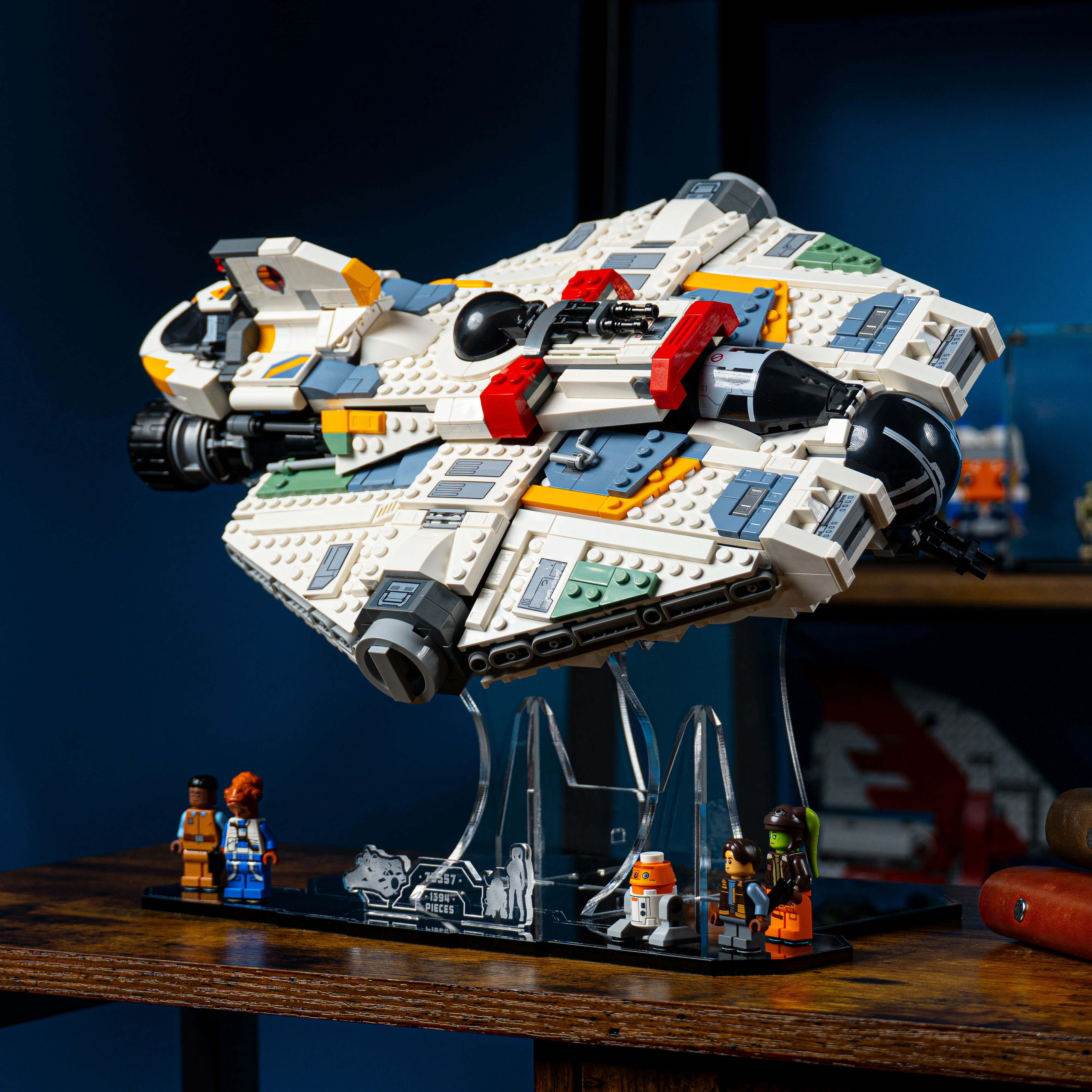 Display Stand for LEGO® Star Wars Ghost & Phantom II (75357) - Image 10