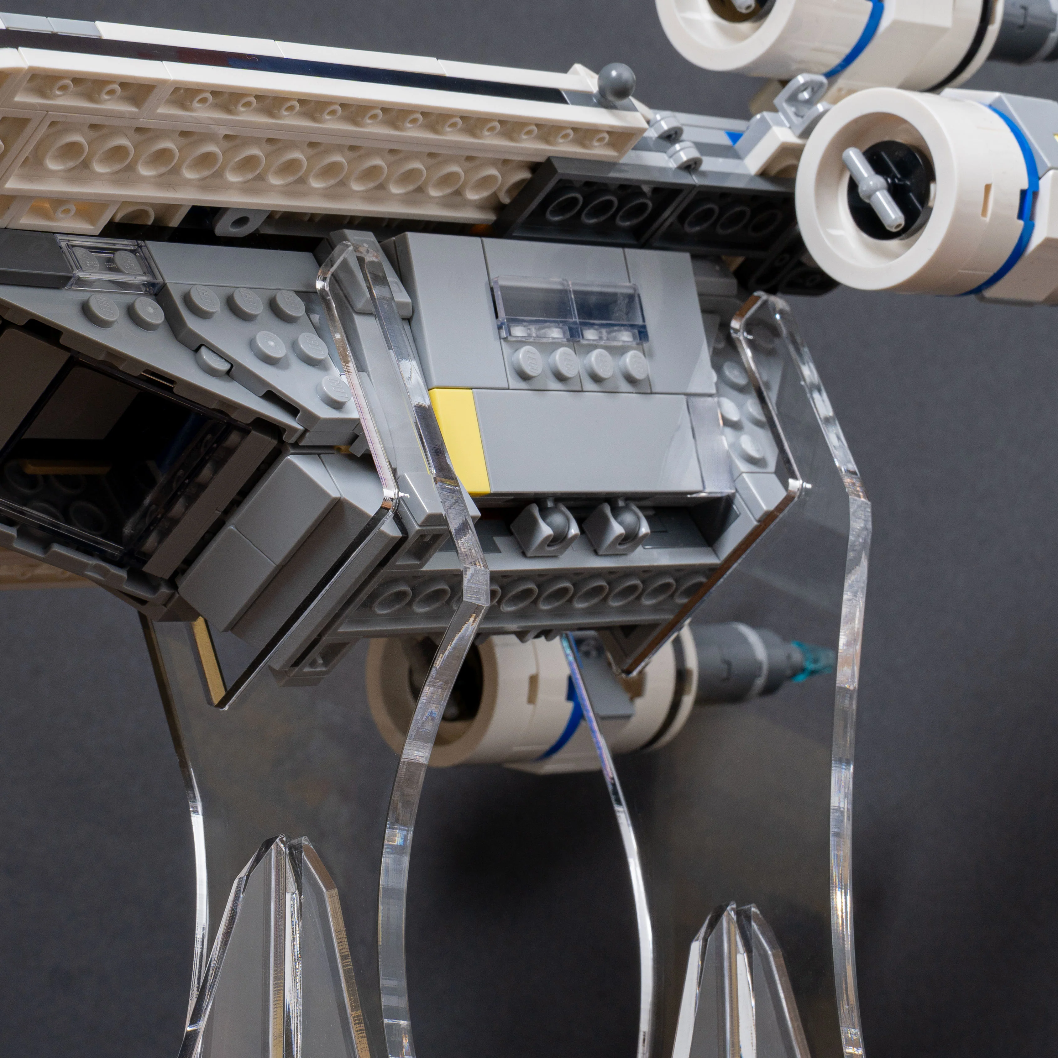 Display Stand for LEGO® Star Wars: Rebel U-Wing Starfighter (75399) - Image 11