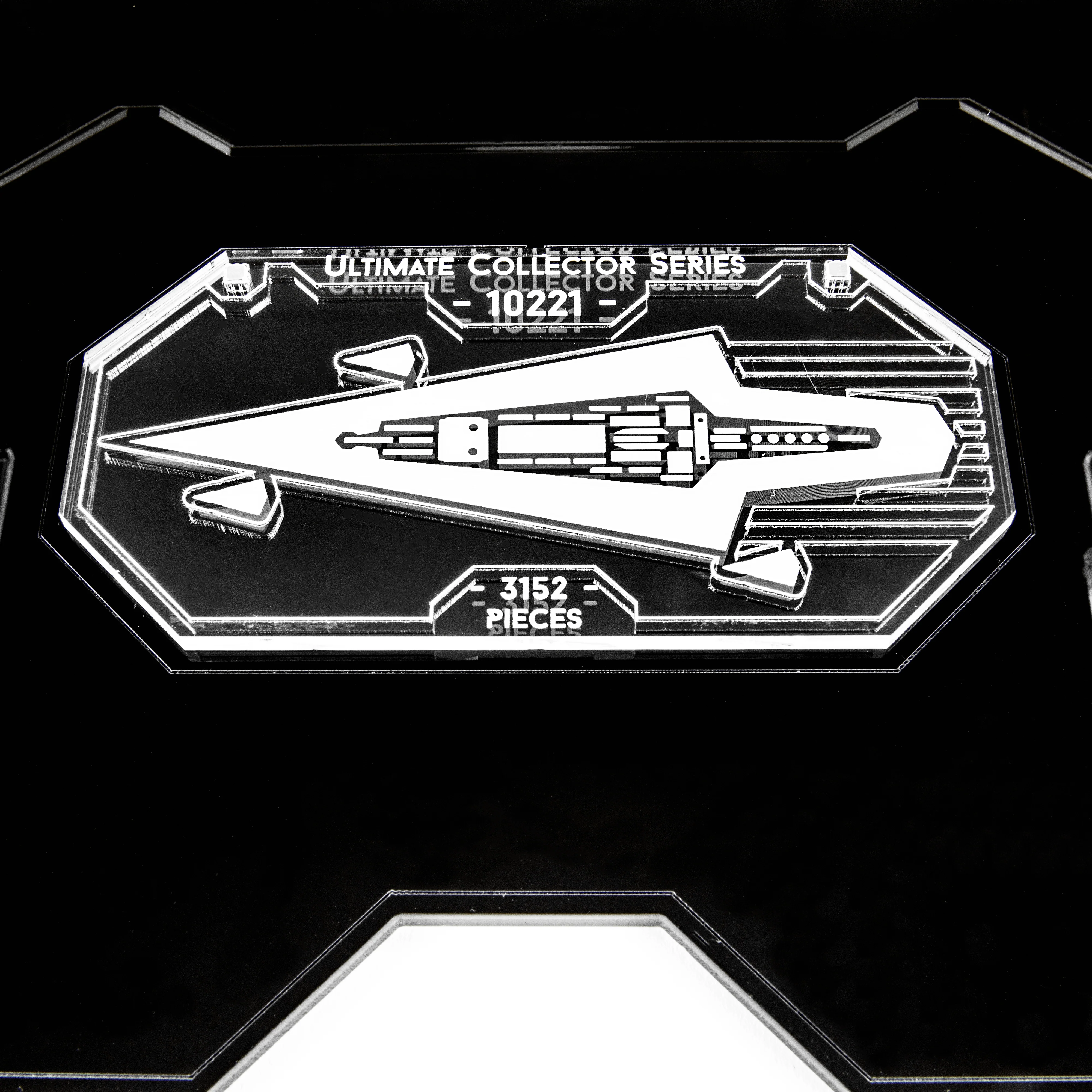 Display Stands for LEGO® Star Wars™ Super Star Destroyer (10221) - Image 12
