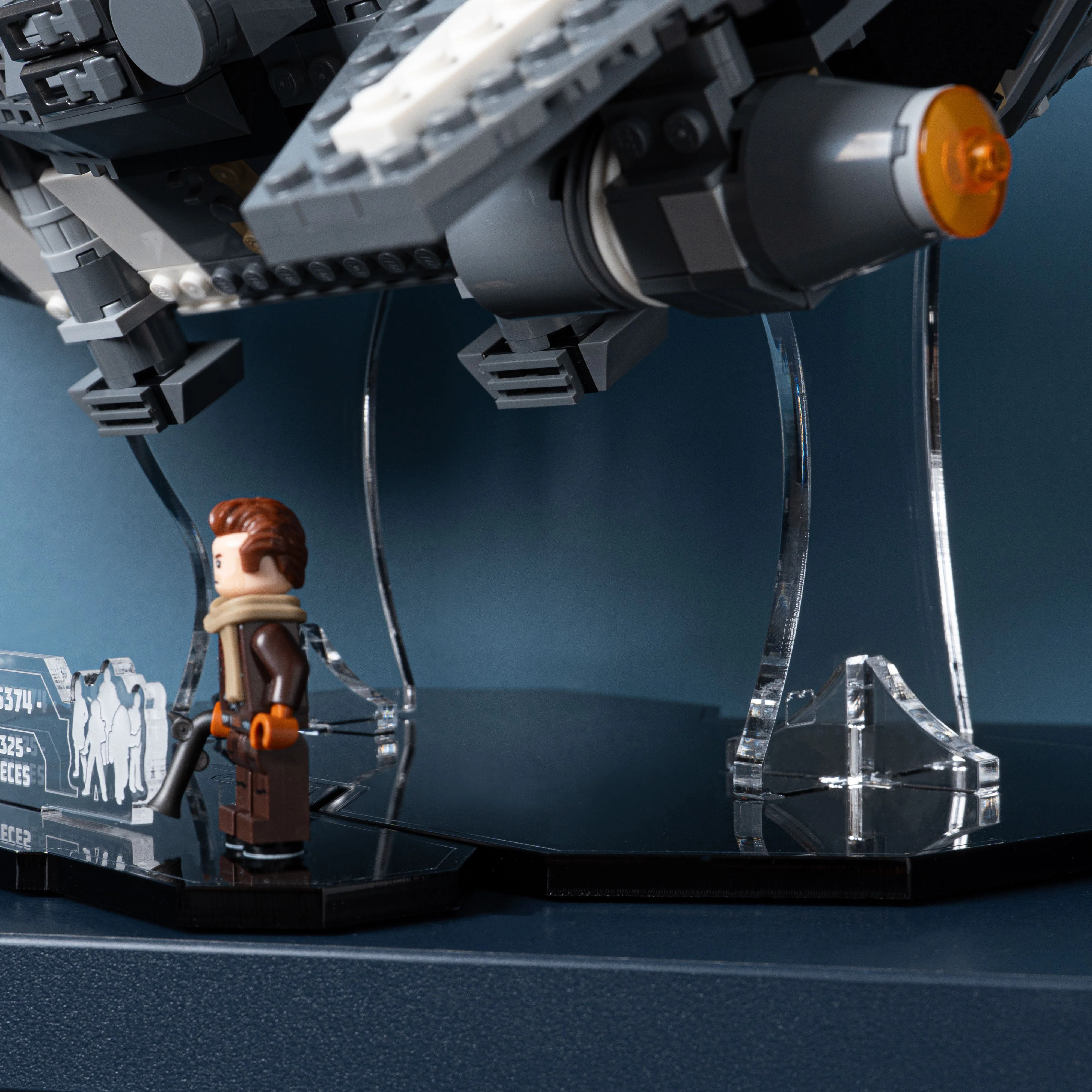 Display Stand for LEGO® Star Wars: The Onyx Cinder (75374) - Image 10