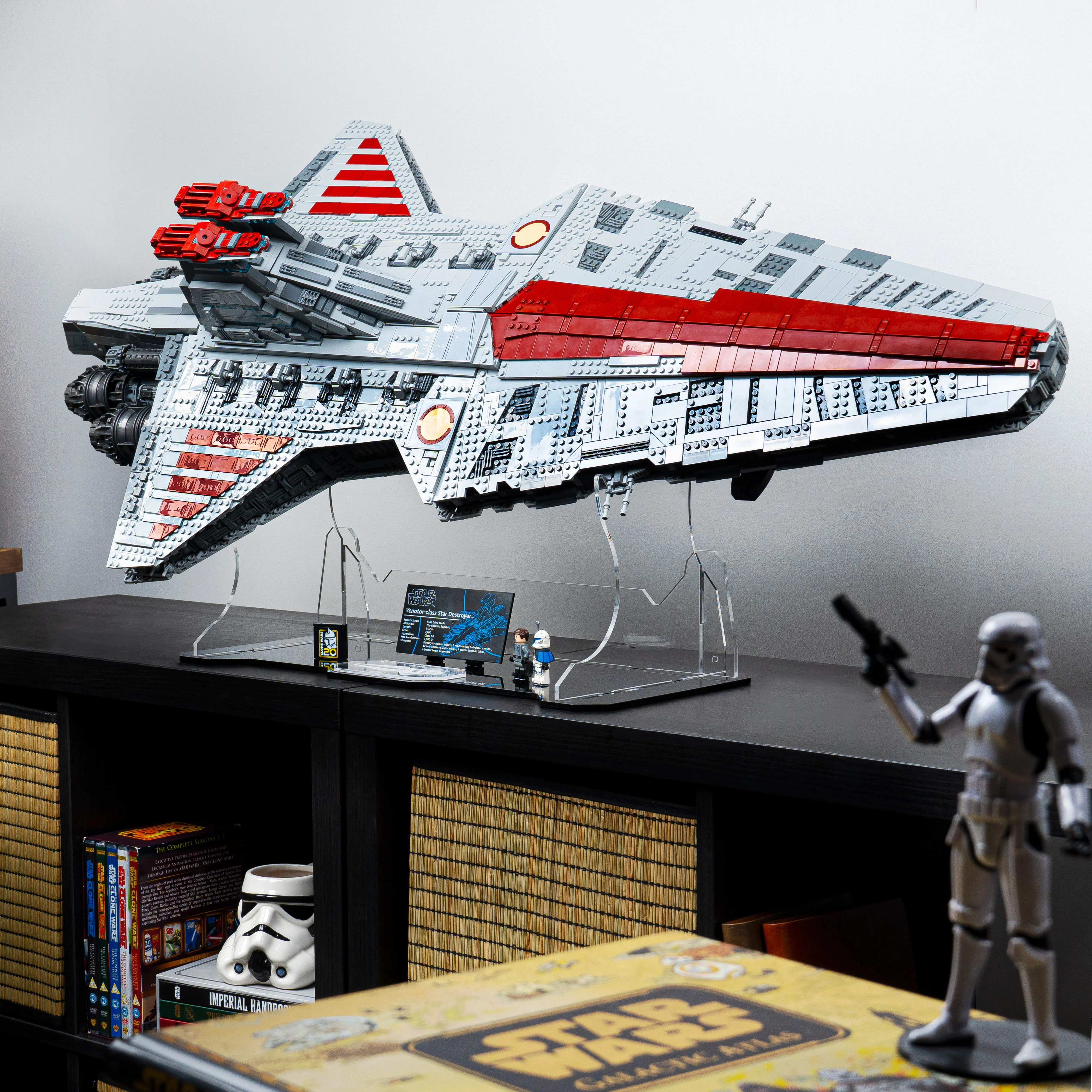 Display Stand for LEGO® Star Wars™ Venator-Class Republic Attack Cruiser (75367) - Image 15