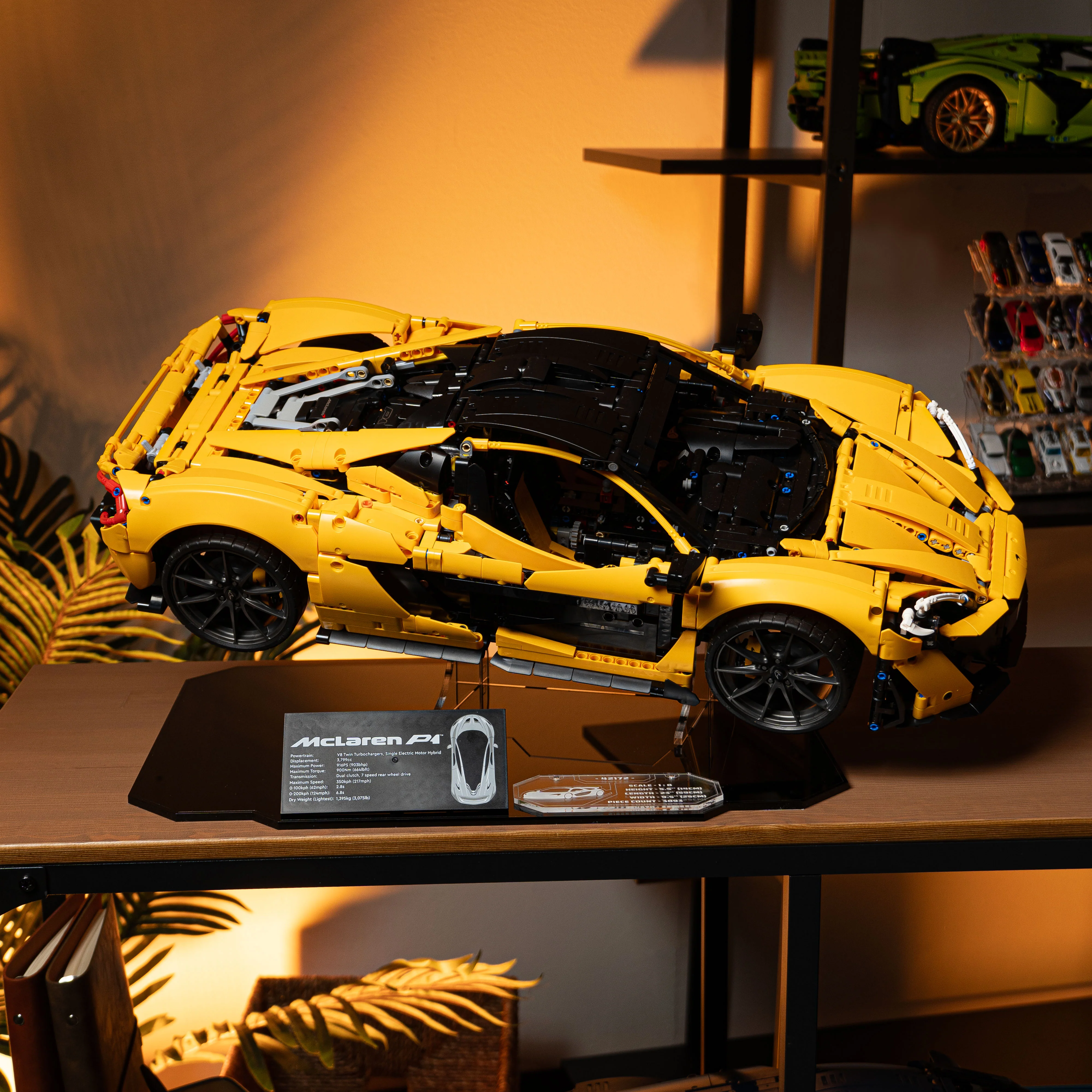 Display Stand with Plaque for LEGO® Technic™ McLaren P1™ (42172) - Image 5