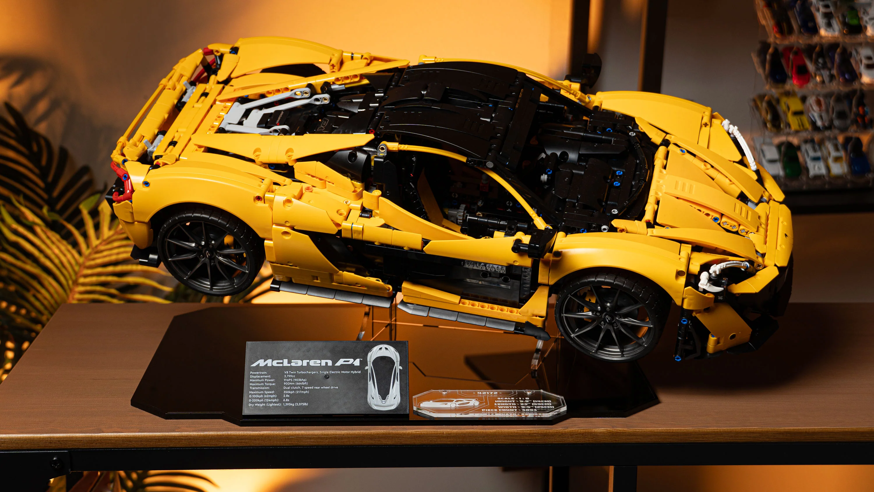 Display Stand with Plaque for LEGO® Technic™ McLaren P1™ (42172) - Image 6